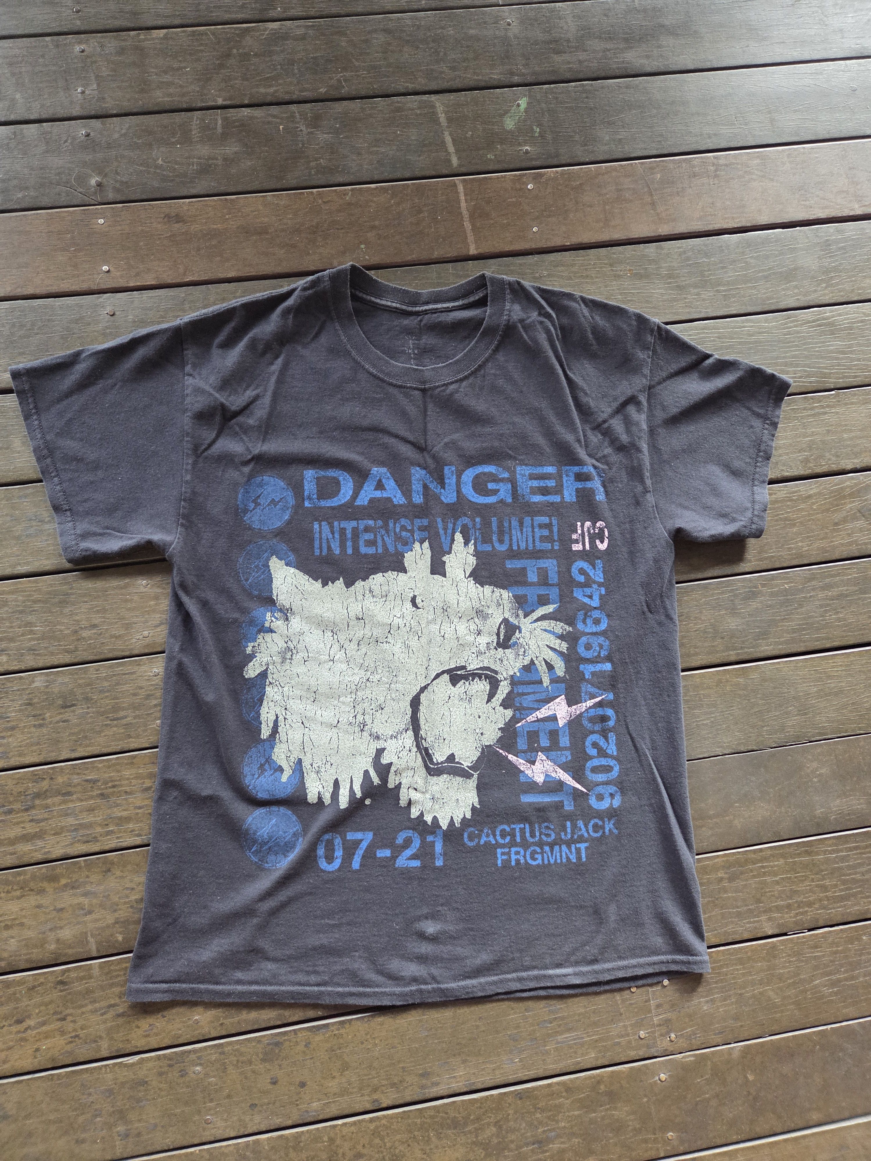 Fragment Design × Jordan Brand × Travis Scott Travis Scott x Fragment Danger Cactus Jack tee shirt Size US M / EU 48-50 / 2 - 1 Thumbnail