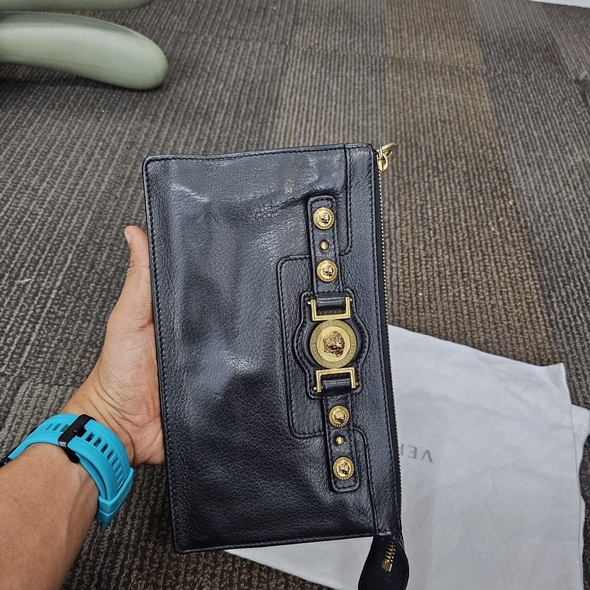 Versace Versace leather Medusa black clutch wristlet wallet Size ONE SIZE - 11 Thumbnail