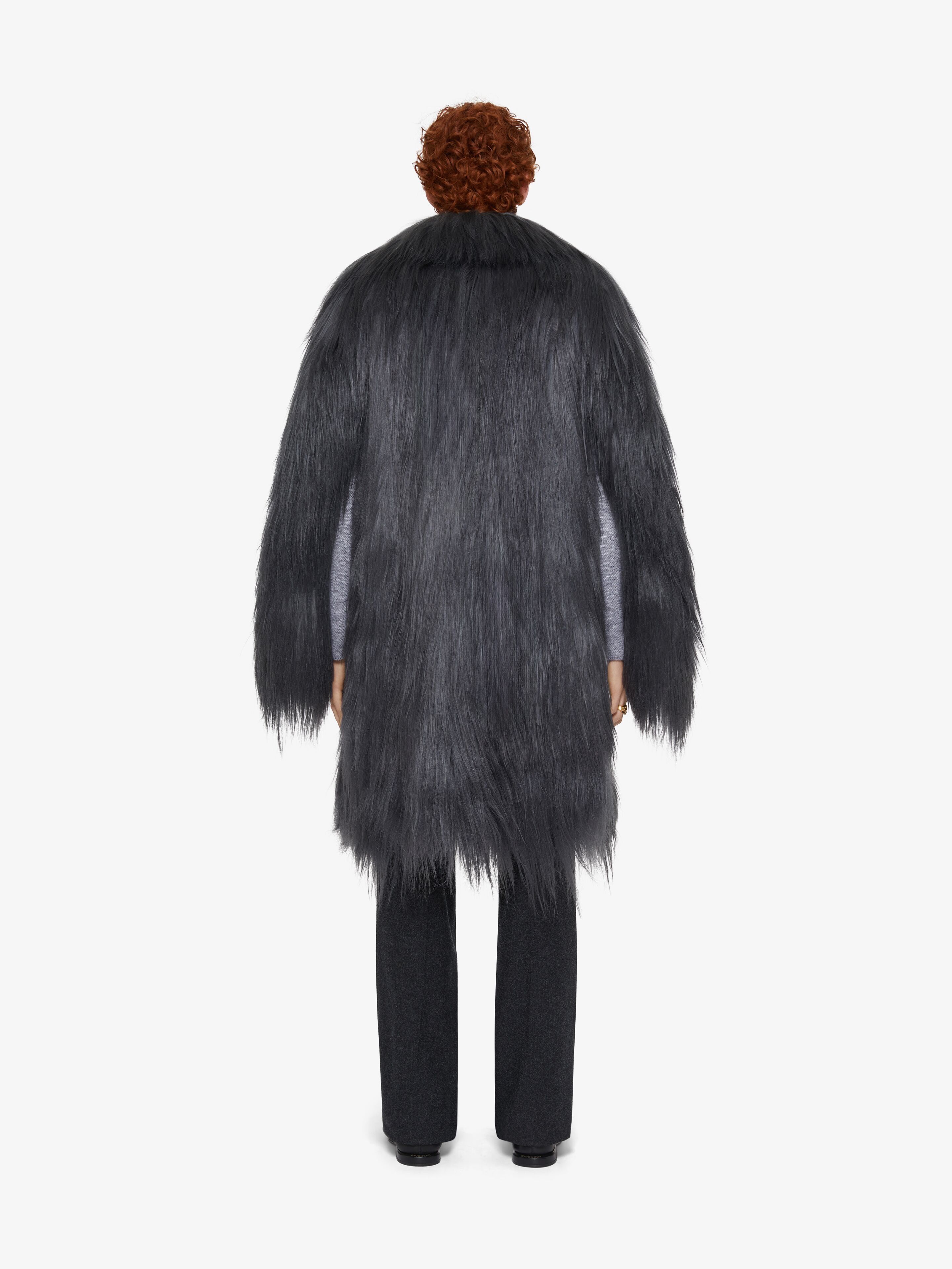 Givenchy o1w1db10925 Fur Coat in Black Size US L / EU 52-54 / 3 - 4 Thumbnail
