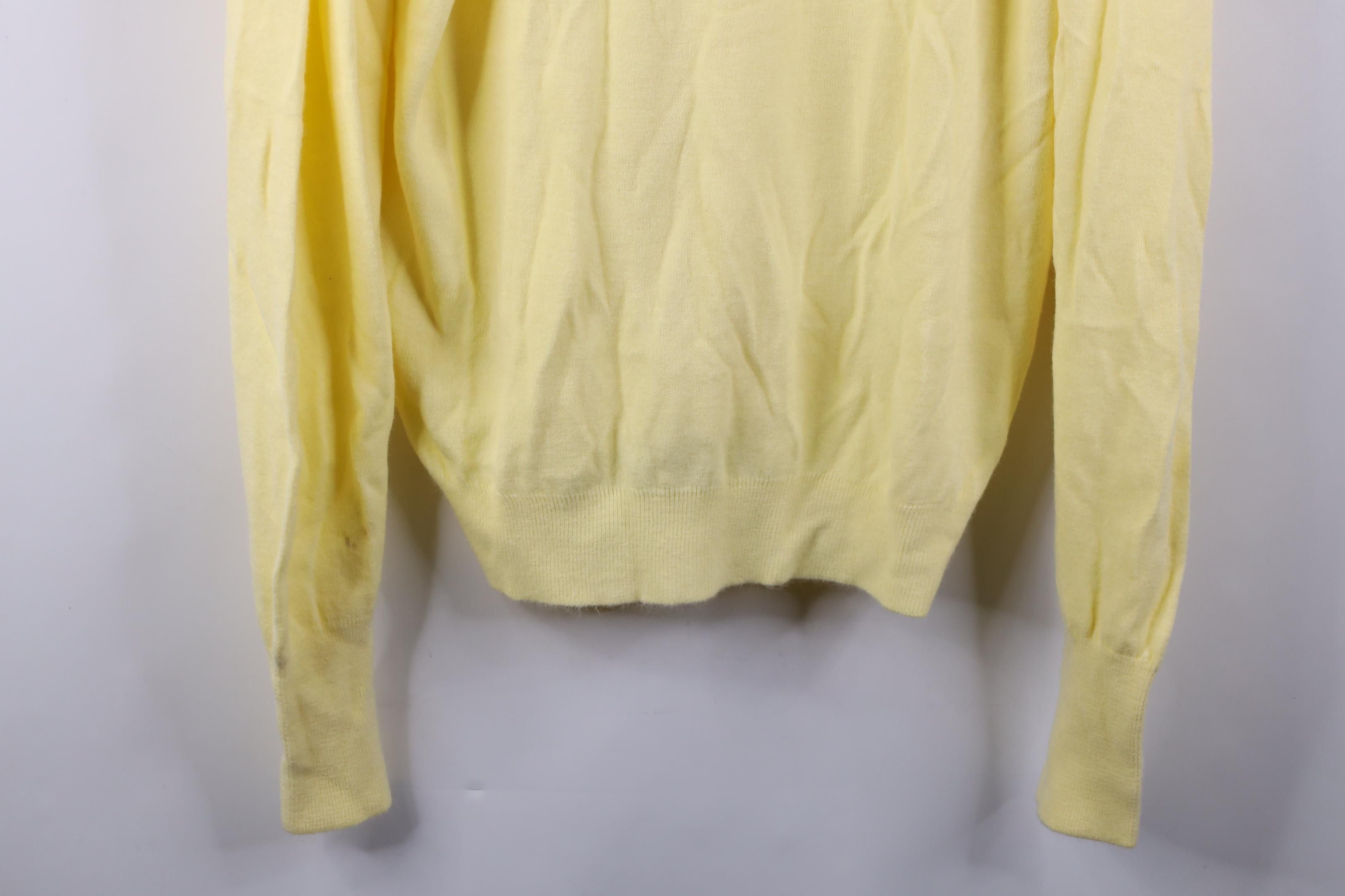 Izod Vintage 80s Izod Harbour Links Soft Knit V-Neck Sweater USA Size US XL / EU 56 / 4 - 11 Thumbnail