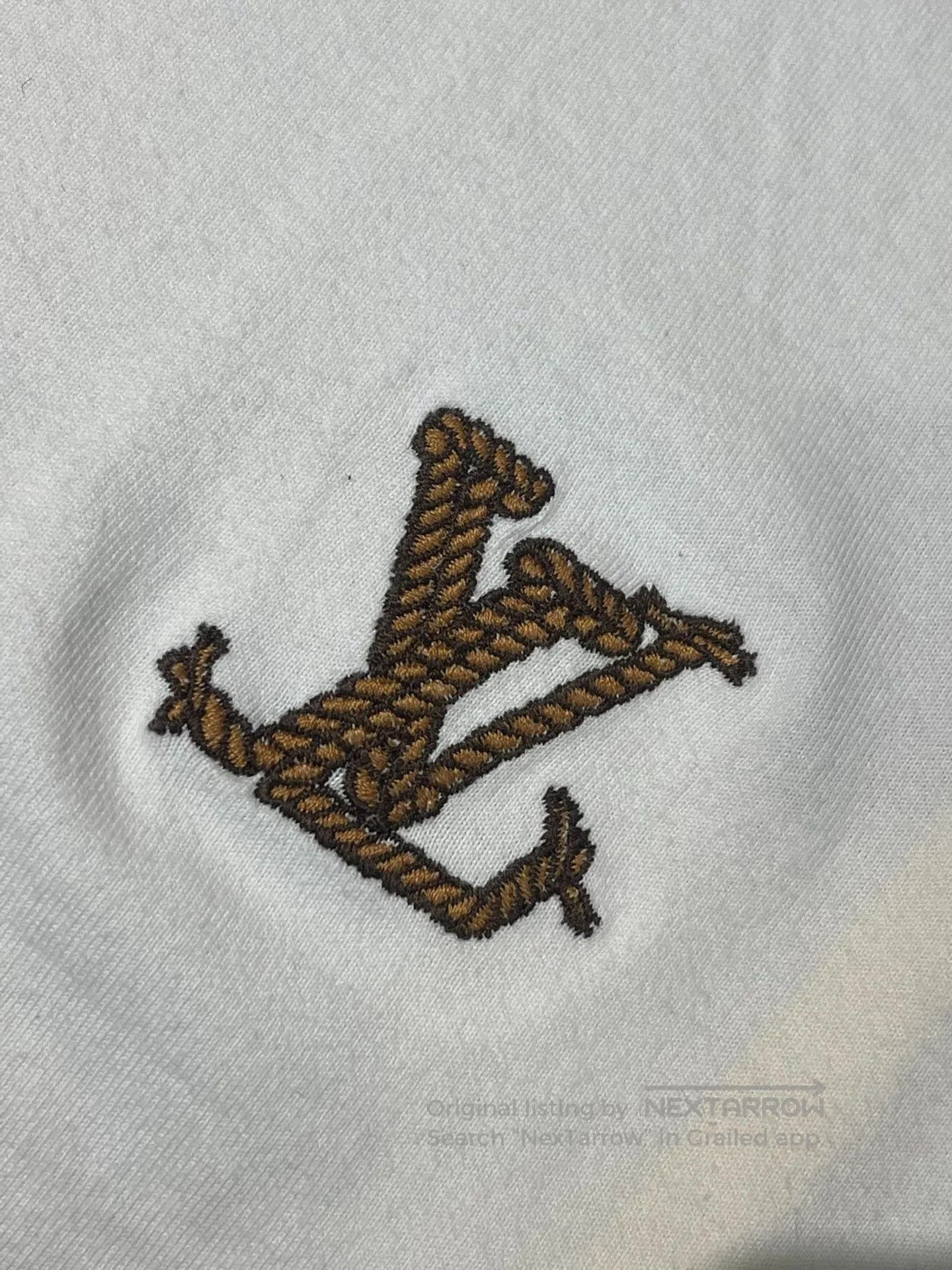 Louis Vuitton Louis Vuitton Logo Embroidered Crewneck T. Size US S / EU 44-46 / 1 - 3 Thumbnail