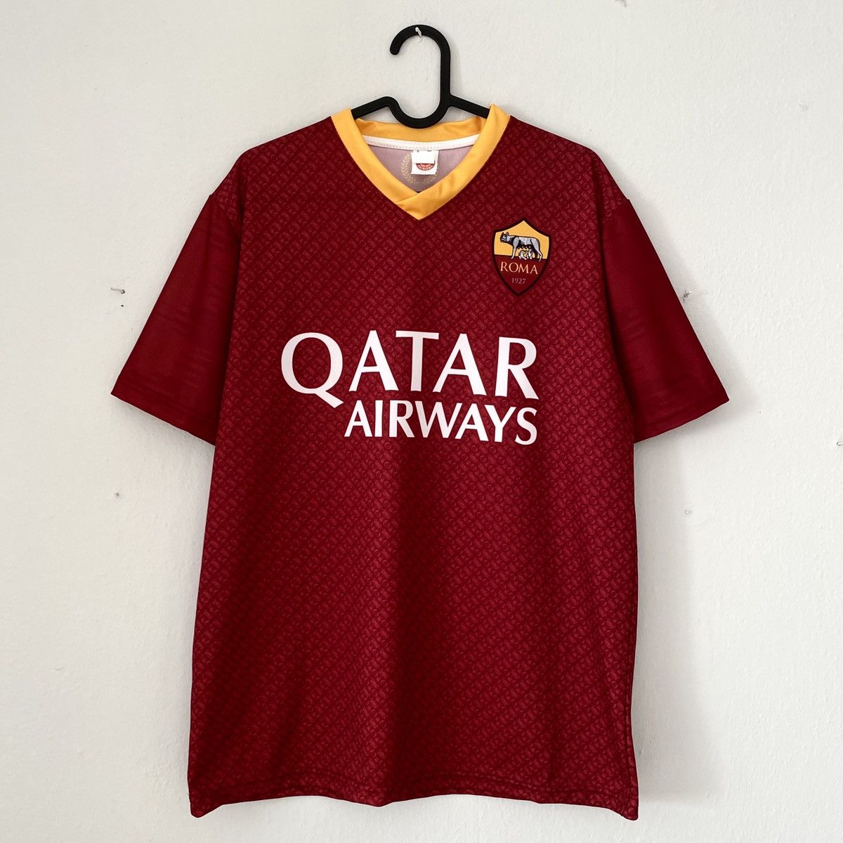 Other 2018 2019 AS Roma Totti Italy Official Home Soccer Jersey FC Size US S / EU 44-46 / 1 - 2 Thumbnail
