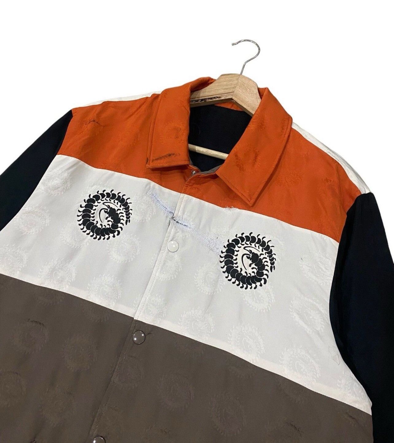 Japanese Brand × Jun Takahashi × Undercover 🔥Undercover Centipede Jacquard Snap Button Jacket Size US M / EU 48-50 / 2 - 8 Thumbnail