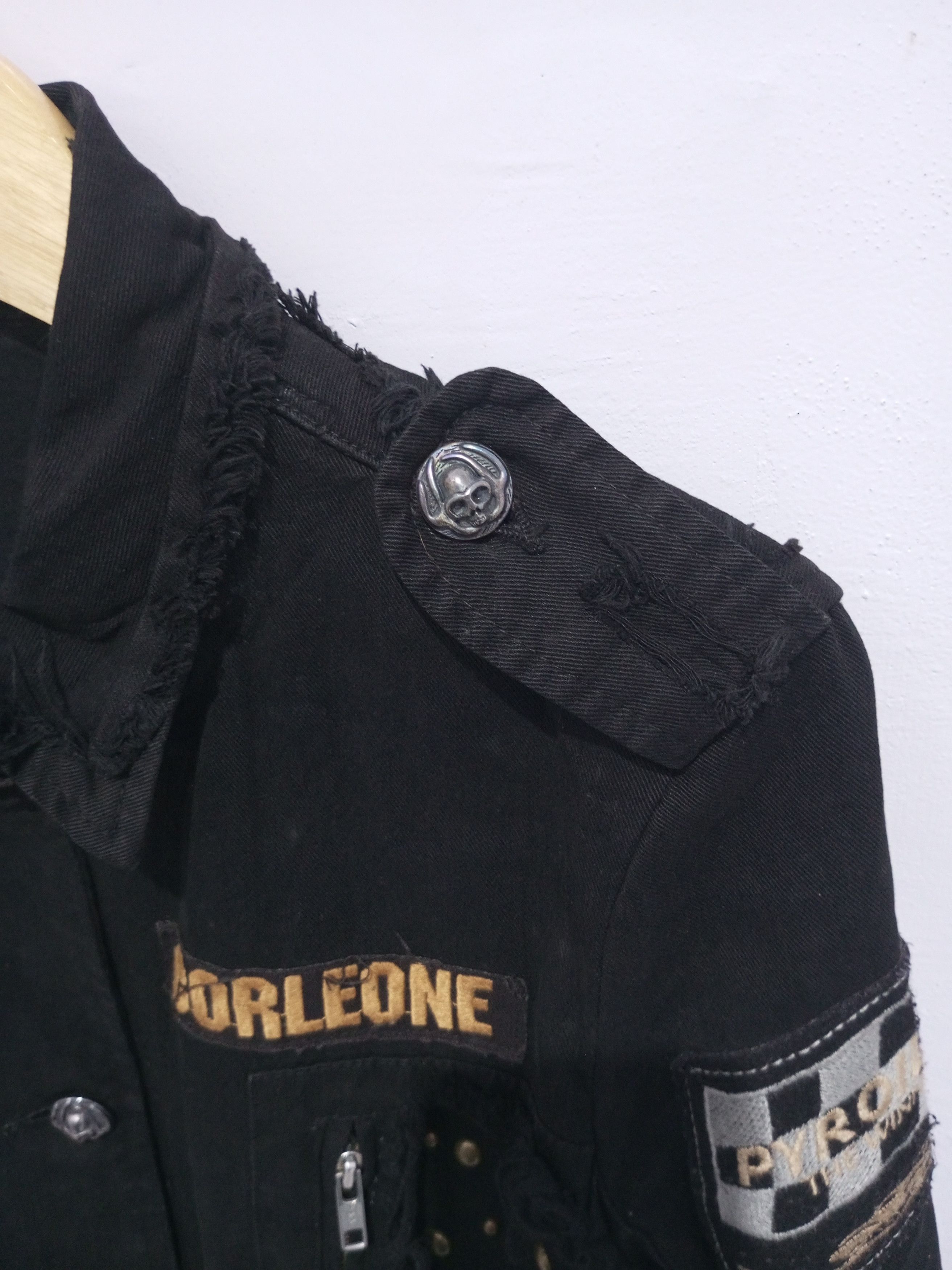 20471120 Vintage Corleone studded embroidery denim jacket Size US M / EU 48-50 / 2 - 9 Thumbnail