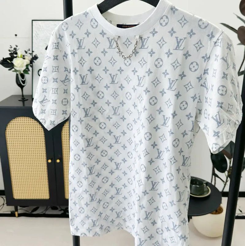 Louis Vuitton Louis Vuitton Summer White Cotton T-Shirt 0089 Size XS / US 0-2 / IT 36-38 - 1 Thumbnail