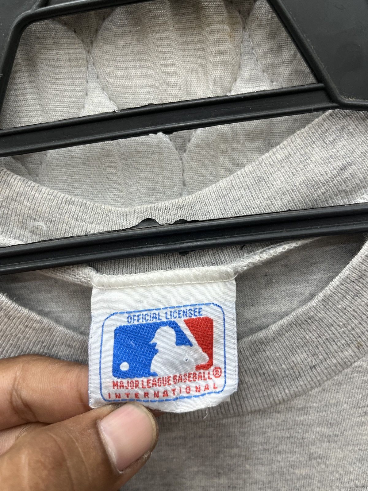 MLB × Vintage × Warner Bros 🔥🔥🔥STEALS VTG MLB LA DODGERS X TAZMANIA WARNER BROS Size US S / EU 44-46 / 1 - 4 Thumbnail