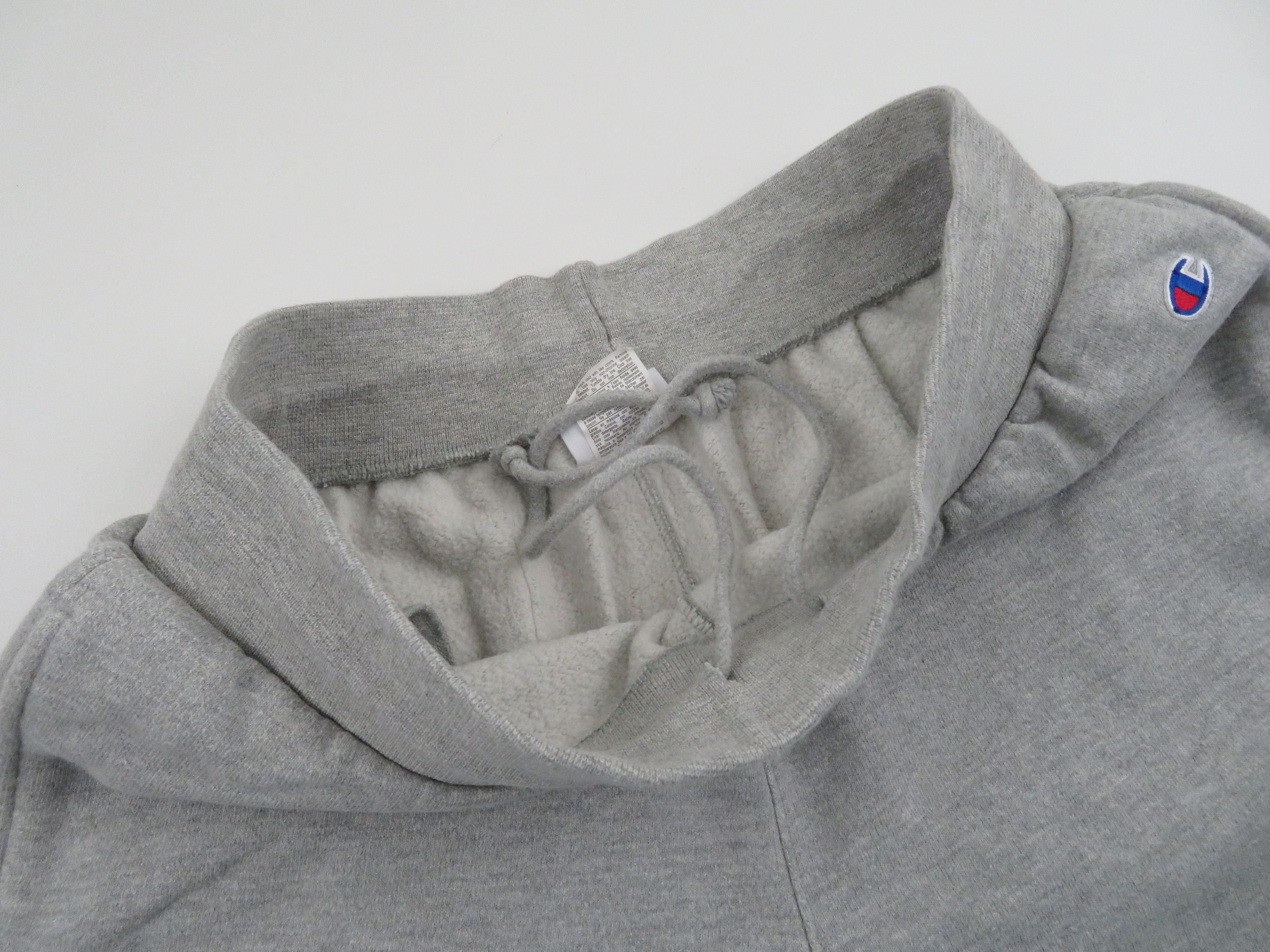 Champion × Vintage Y2K Champion Reverse Weave Cut Off Sweat Shorts Mens Medium Size US 32 / EU 48 - 4 Thumbnail