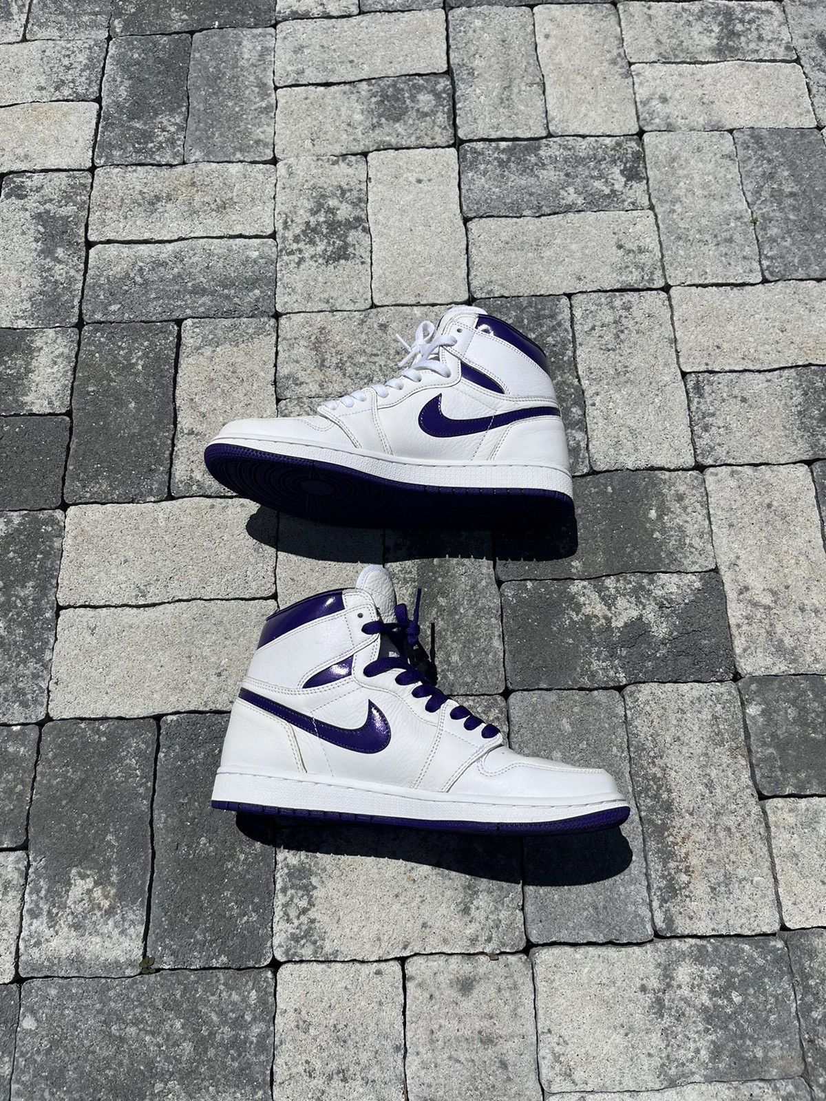 Jordan Brand Air Jordan 1 High OG Court Purple Size US 8 / EU 41 - 2 Thumbnail