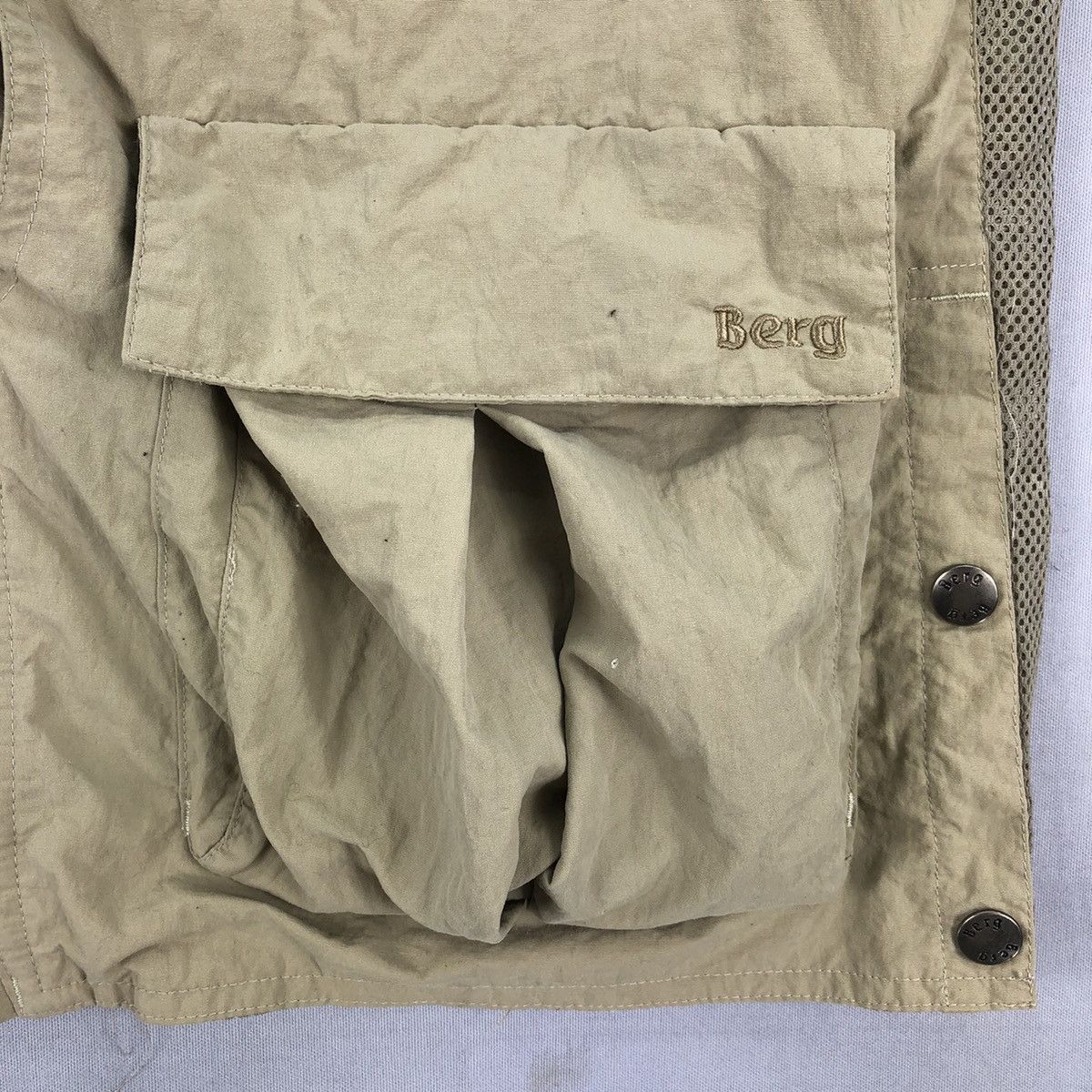 Mizuno Vintage 90's Berg x Mizuno Muti Pocket Vest Outdoor Gear Size US M / EU 48-50 / 2 - 10 Thumbnail