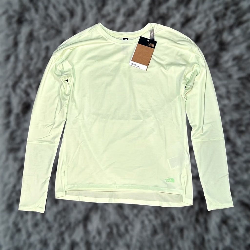 The North Face The North Face Dawn Standard Fit Long Sleeve Performance Tee - Medium Women Green T-Shirt Size M / US 6-8 / IT 42-44 - 1 Thumbnail