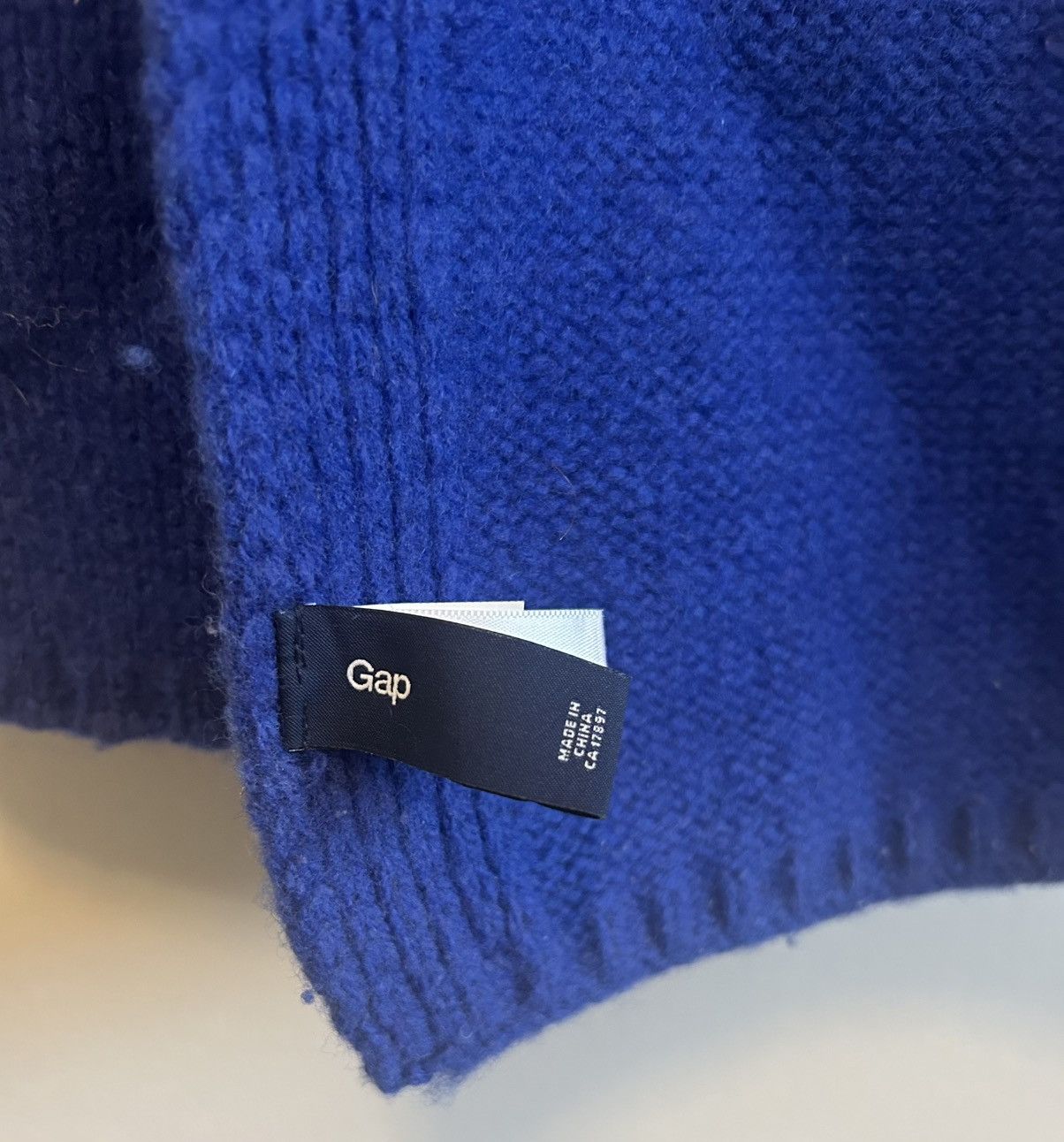 Gap Gap Men’s Blue & Dark Grey Winter Scarf - Lamb’s Wool Size ONE SIZE - 4 Thumbnail