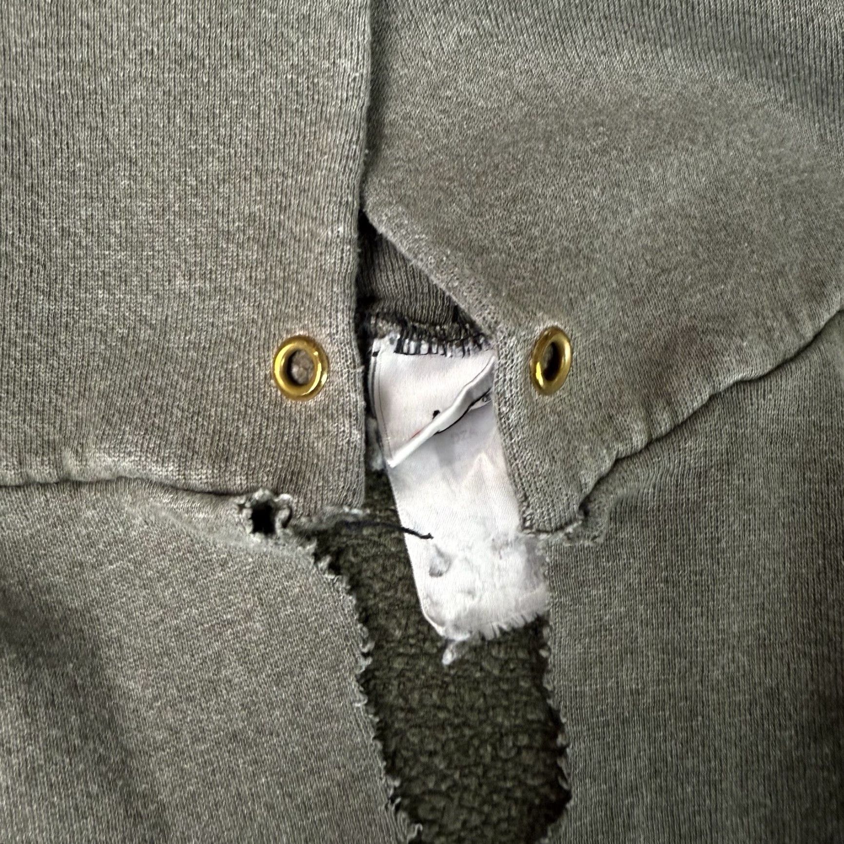 Nike VINTAGE Nike Sweatshirt Hoodie 2XL Gray Distressed 90s Essentials Sports USA Mens Size US XXL / EU 58 / 5 - 4 Thumbnail