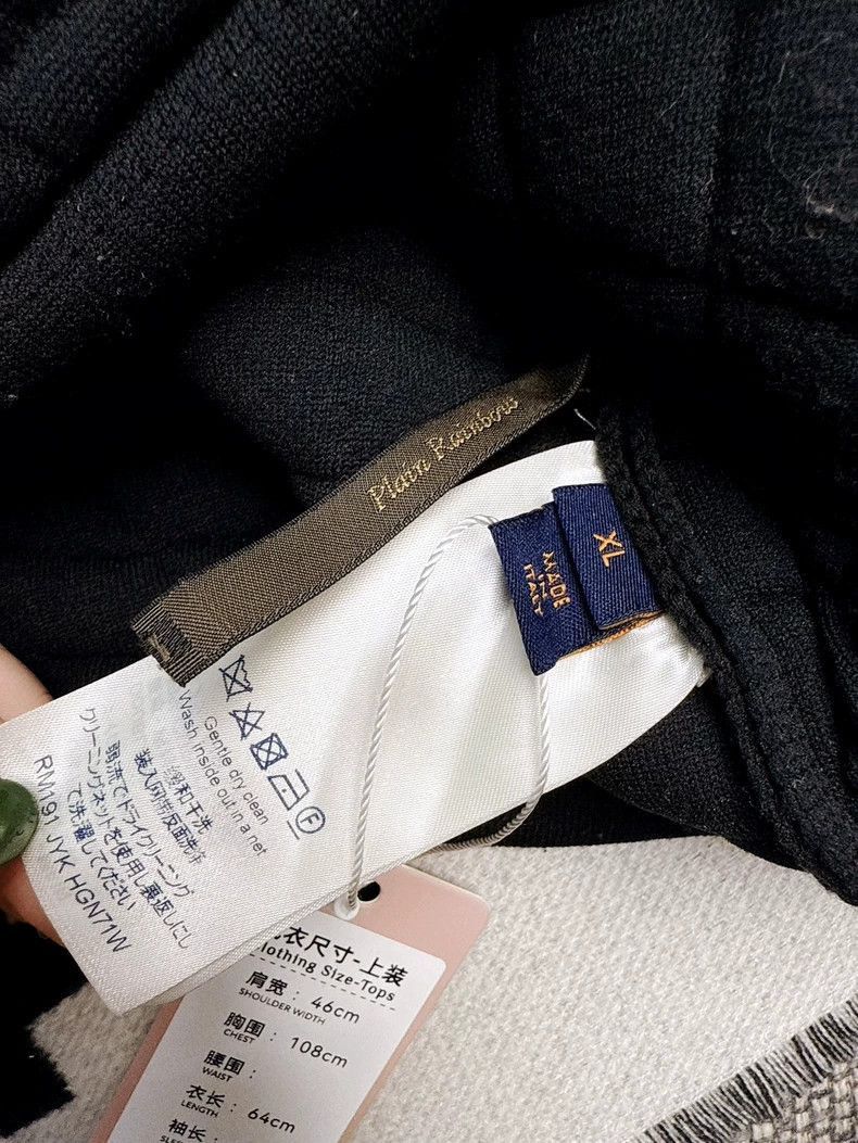 Louis Vuitton LV Louis Vuitton Black Quilted Jacket XL-2506 Size US XL / EU 56 / 4 - 4 Thumbnail
