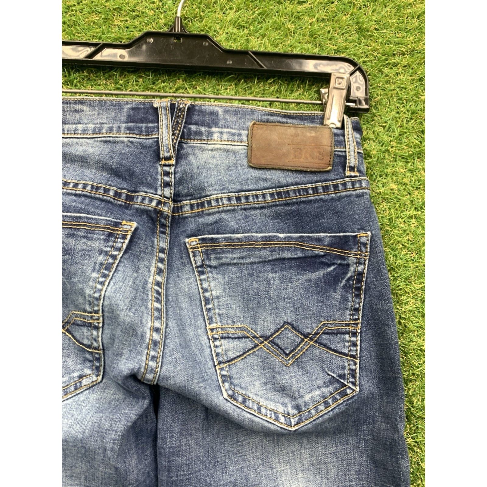 Vintage BKE Buckle Jeans Mens 27 Regular Straight Leg Medium Wash Blue Grunge Rock Size US 27 - 3 Thumbnail