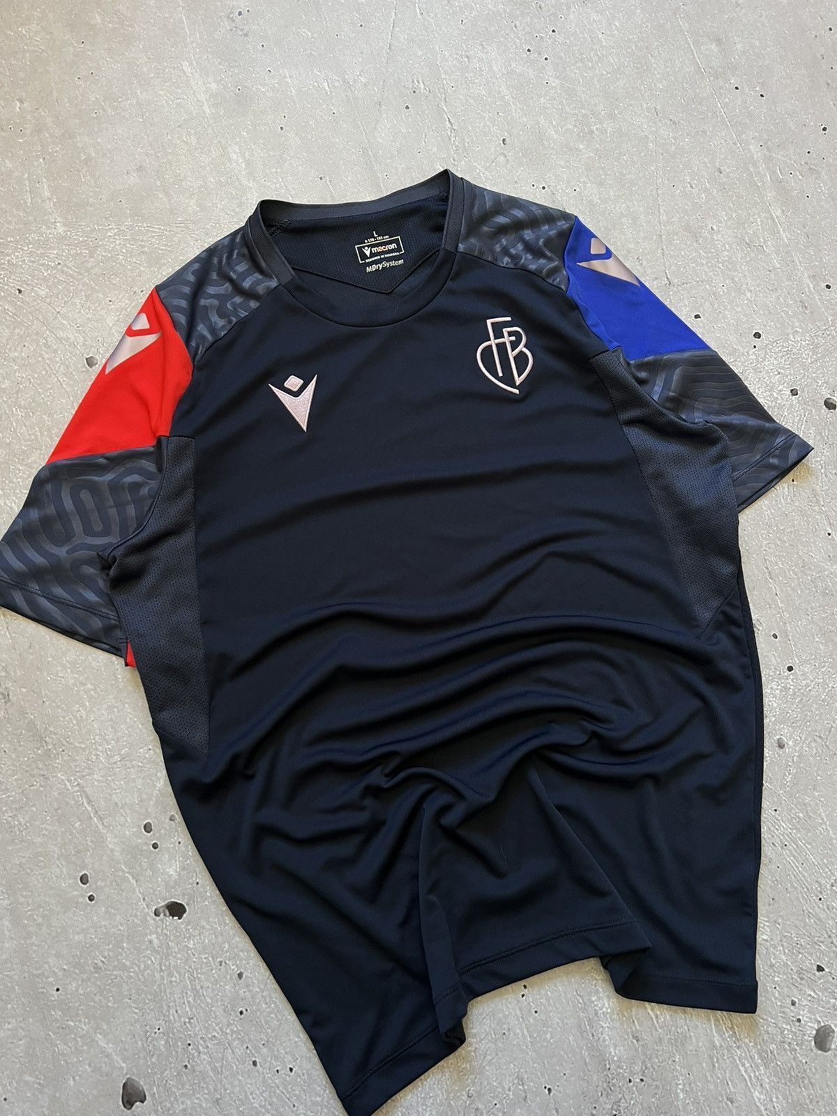Macron FC Basel T-Shirt Macron 2023-24 Rare Training Jersey Size L Size US L / EU 52-54 / 3 - 1 Thumbnail