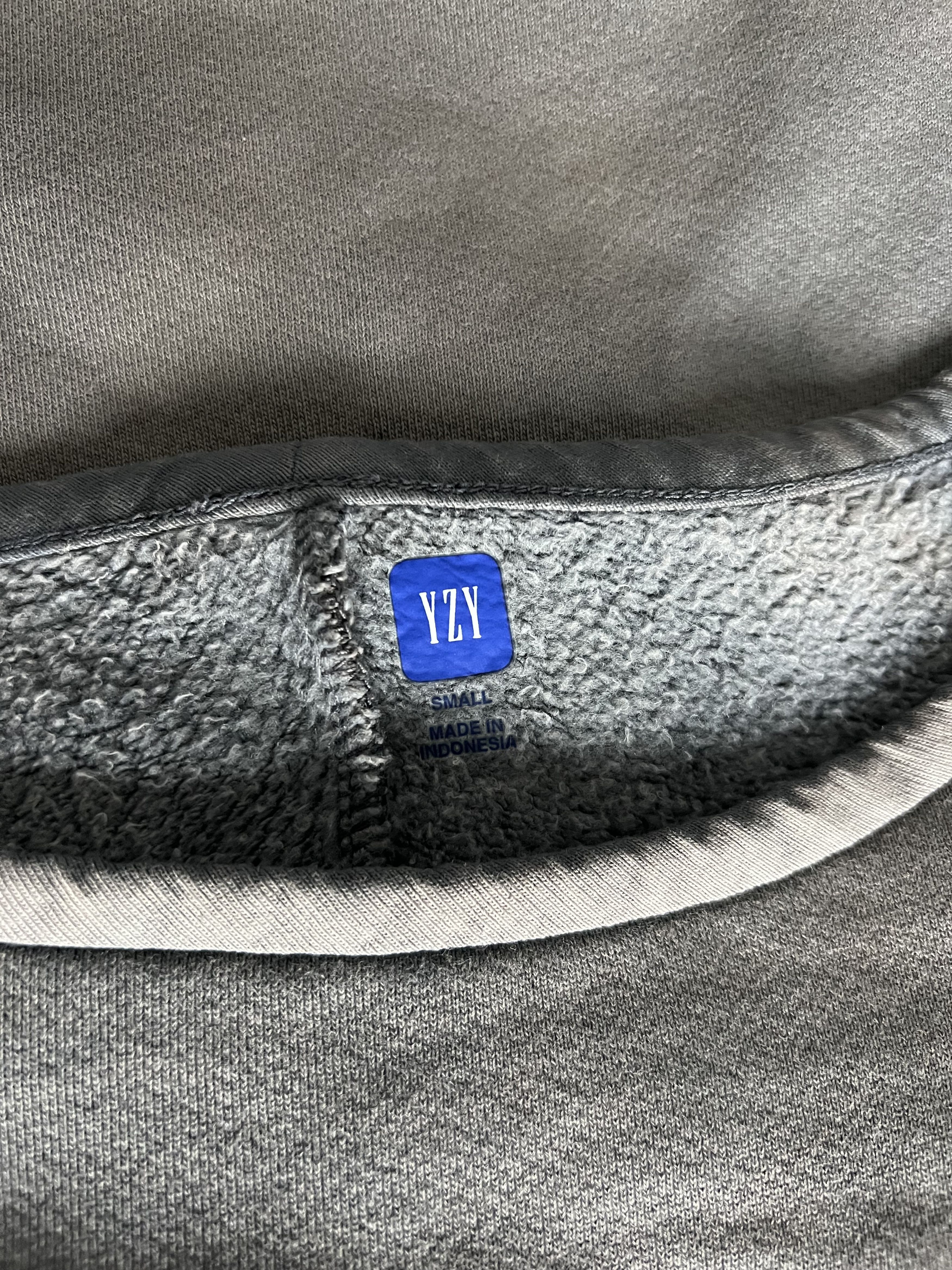 Gap Yeezy Gap Yoke Back Tee in Faded Grey Size US S / EU 44-46 / 1 - 8 Thumbnail