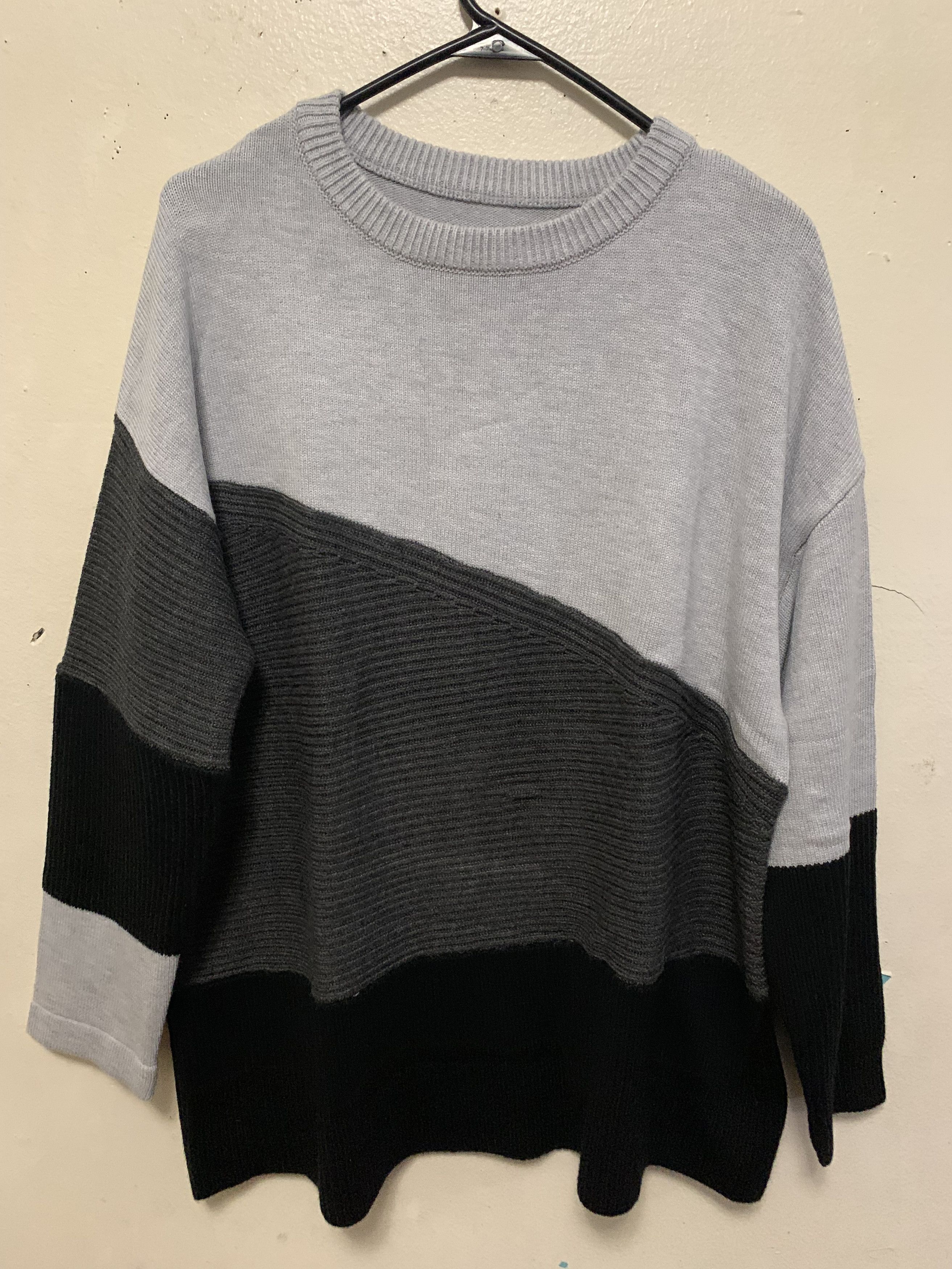 Other SAMPLE Tri-Color Knit Sweater ⊛ GRY/DRKGRAY/BLK ⊛ Brand New Size US L / EU 52-54 / 3 - 7 Thumbnail