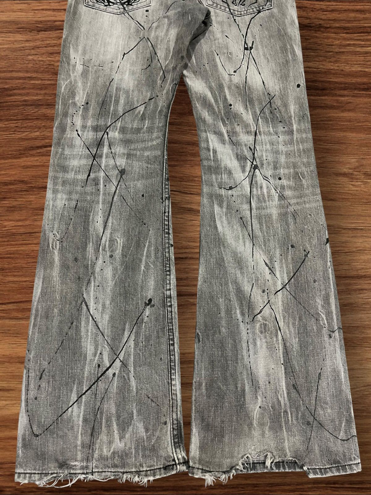 14th Addiction × Japanese Brand × KMRii Sorridere Love and Skull Painted Distressed Flare Jeans Size US 33 - 11 Thumbnail