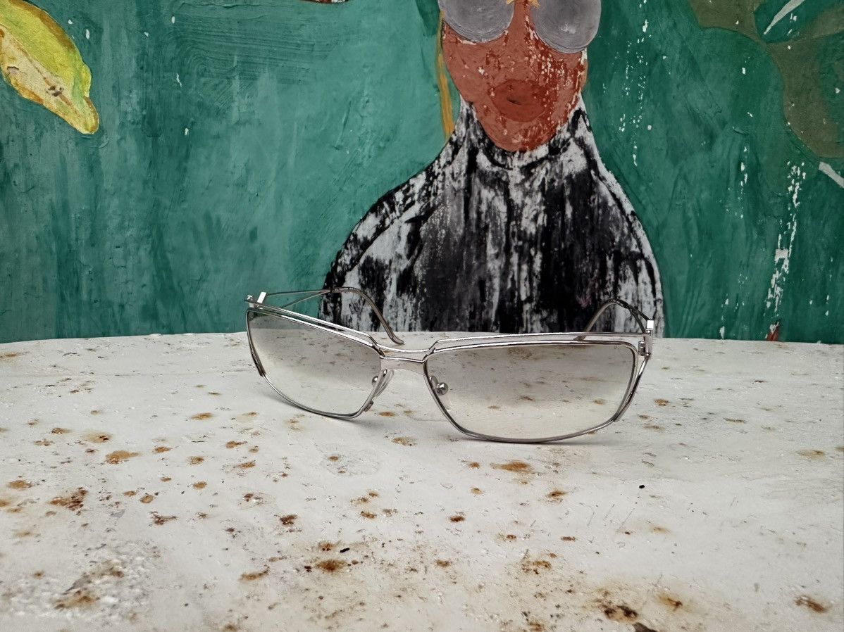 Valentino Valentino 90s Sunglasses Size ONE SIZE - 4 Thumbnail