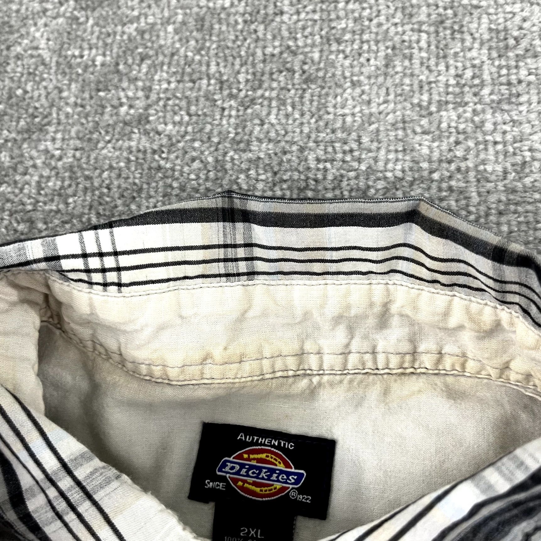 Dickies VINTAGE Dickies Shirt Mens 2XL Gray Plaid Button-Up Short Sleeve Workwear Casual 90s Mens Size US XXL / EU 58 / 5 - 7 Thumbnail
