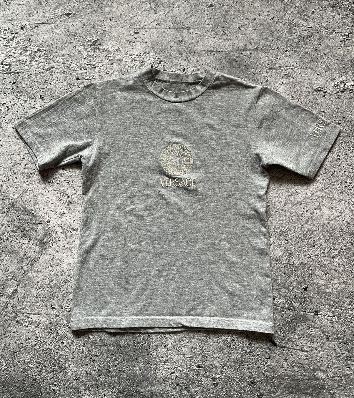 Versace Versace crop top T shirt meduza center logo Size US S / EU 44-46 / 1 - 2 Thumbnail