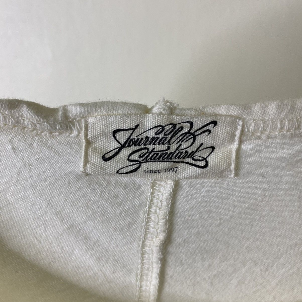 Journal Standard Journal Standard Listening To The Season LS T Shirt Size US M / EU 48-50 / 2 - 3 Thumbnail