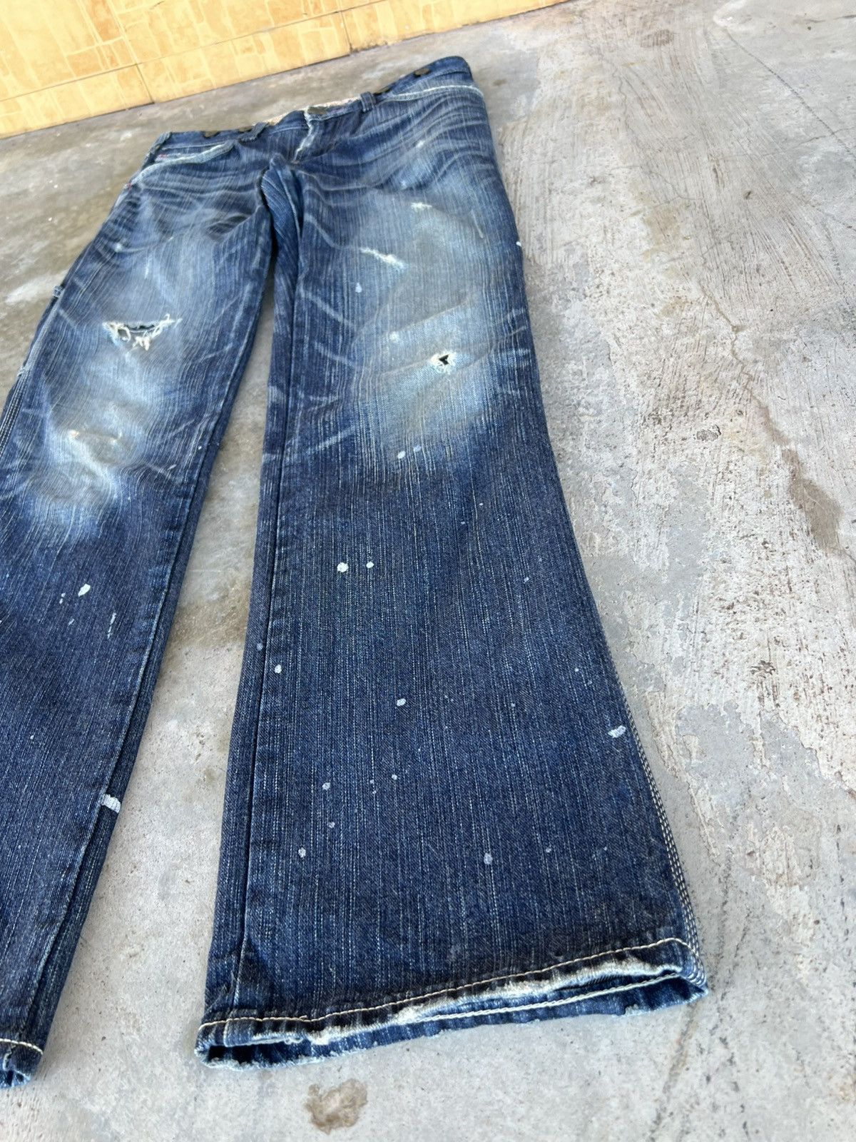 Edwin Vintage Flare Edwin 503 Blue Trip Distress Jean Size US 31 - 8 Thumbnail