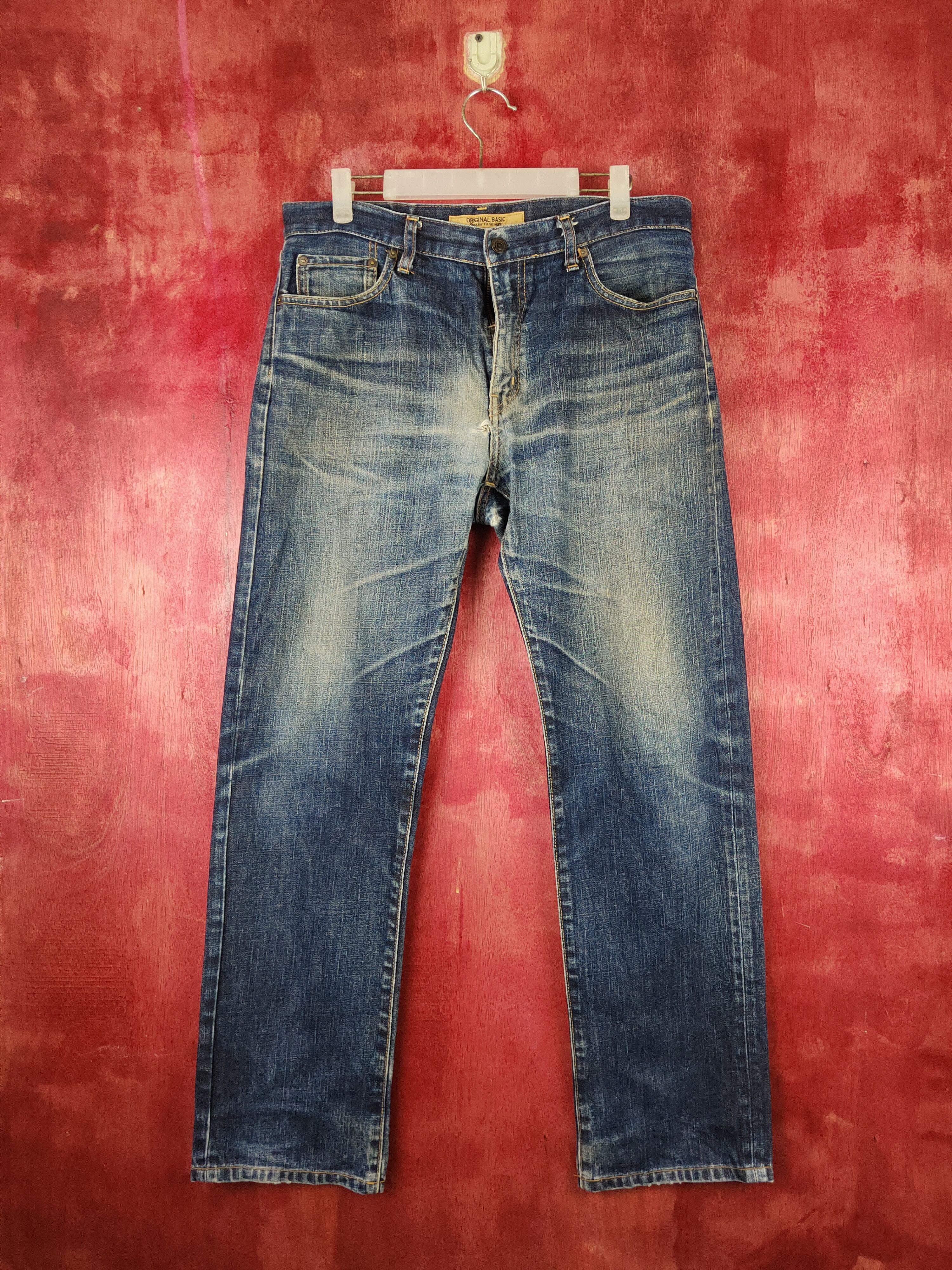 Japanese Brand Uniqlo Dark Blue Distressed Ripped Jeans #S1678 Size US 32 / EU 48 - 1 Thumbnail