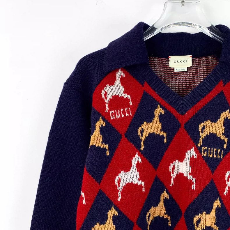 Gucci Gucci Size 10 Color-blocked striped pony inlaid wool V-nec Size US S / EU 44-46 / 1 - 3 Thumbnail