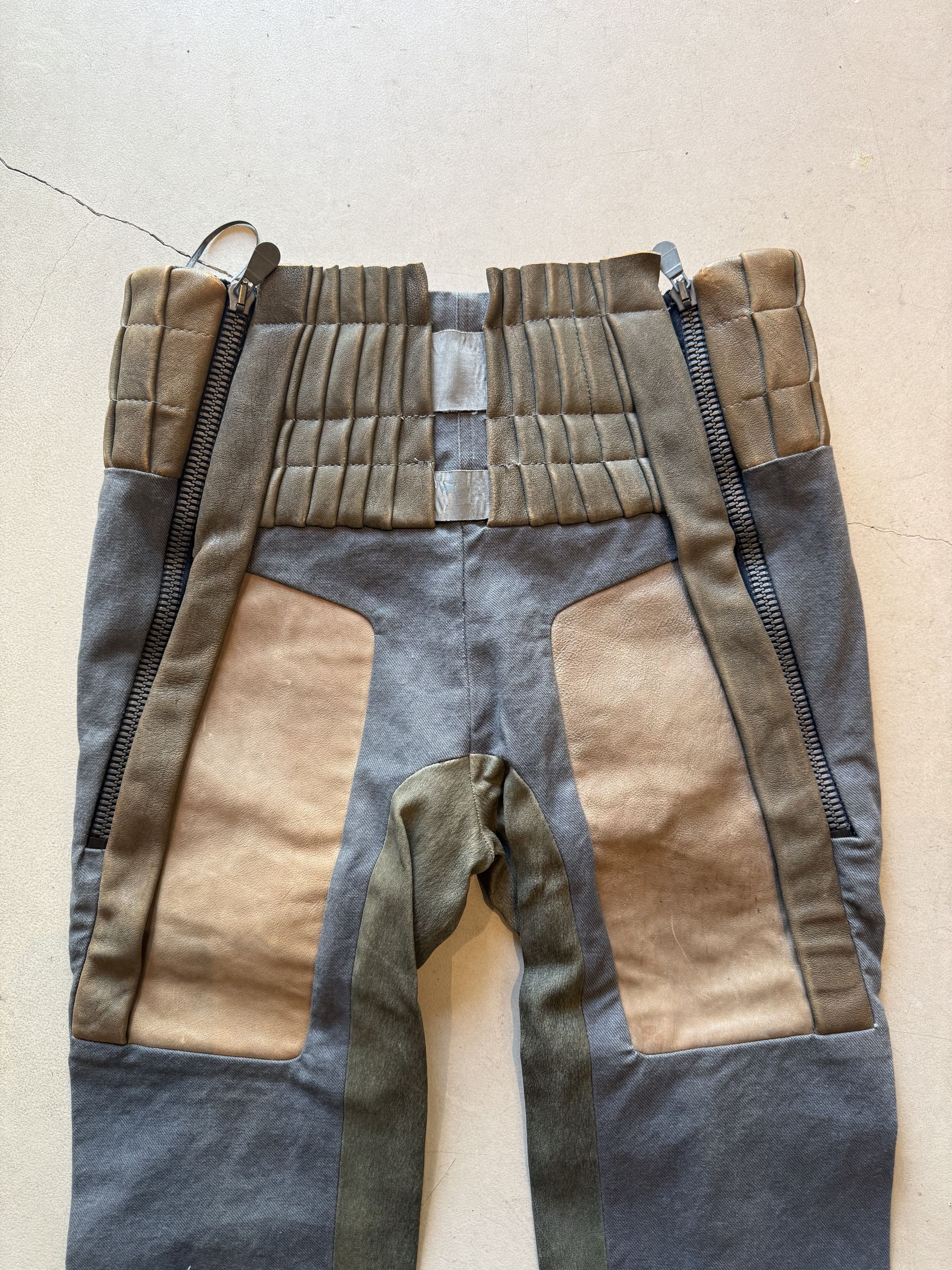 Balenciaga BALENCIAGA PANTS SPRING SUMMER 2010 Size 26" / US 2 / IT 38 - 3 Thumbnail