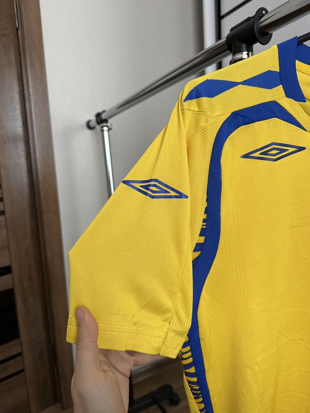 Umbro 2007/2008 Umbro Sweden Vintage Soccer Jersey T-Shirt Size US S / EU 44-46 / 1 - 7 Thumbnail