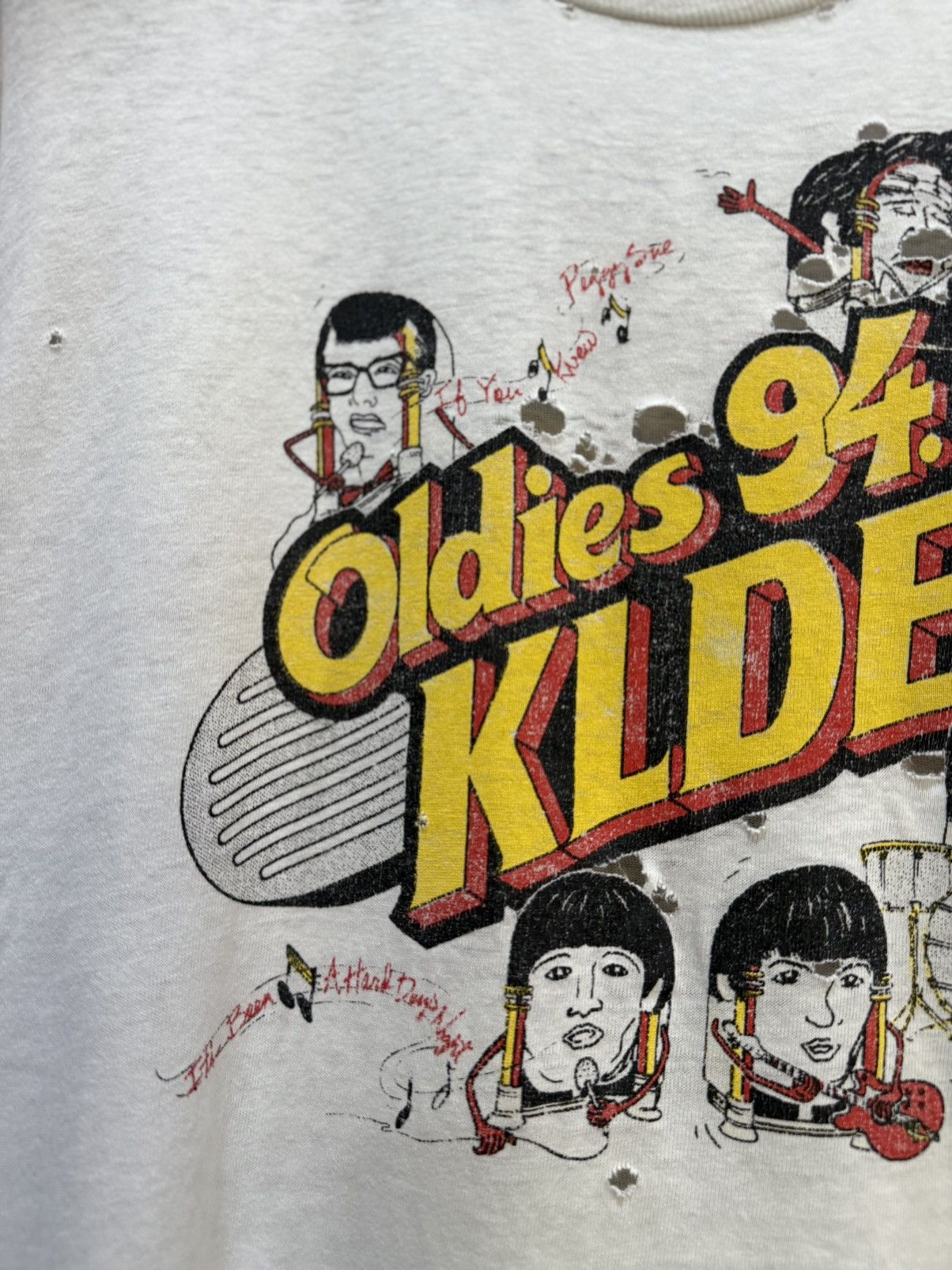 Band Tees Thrashed Vintage 90s The Beatles Klde Grunge Tee Size US L / EU 52-54 / 3 - 5 Thumbnail