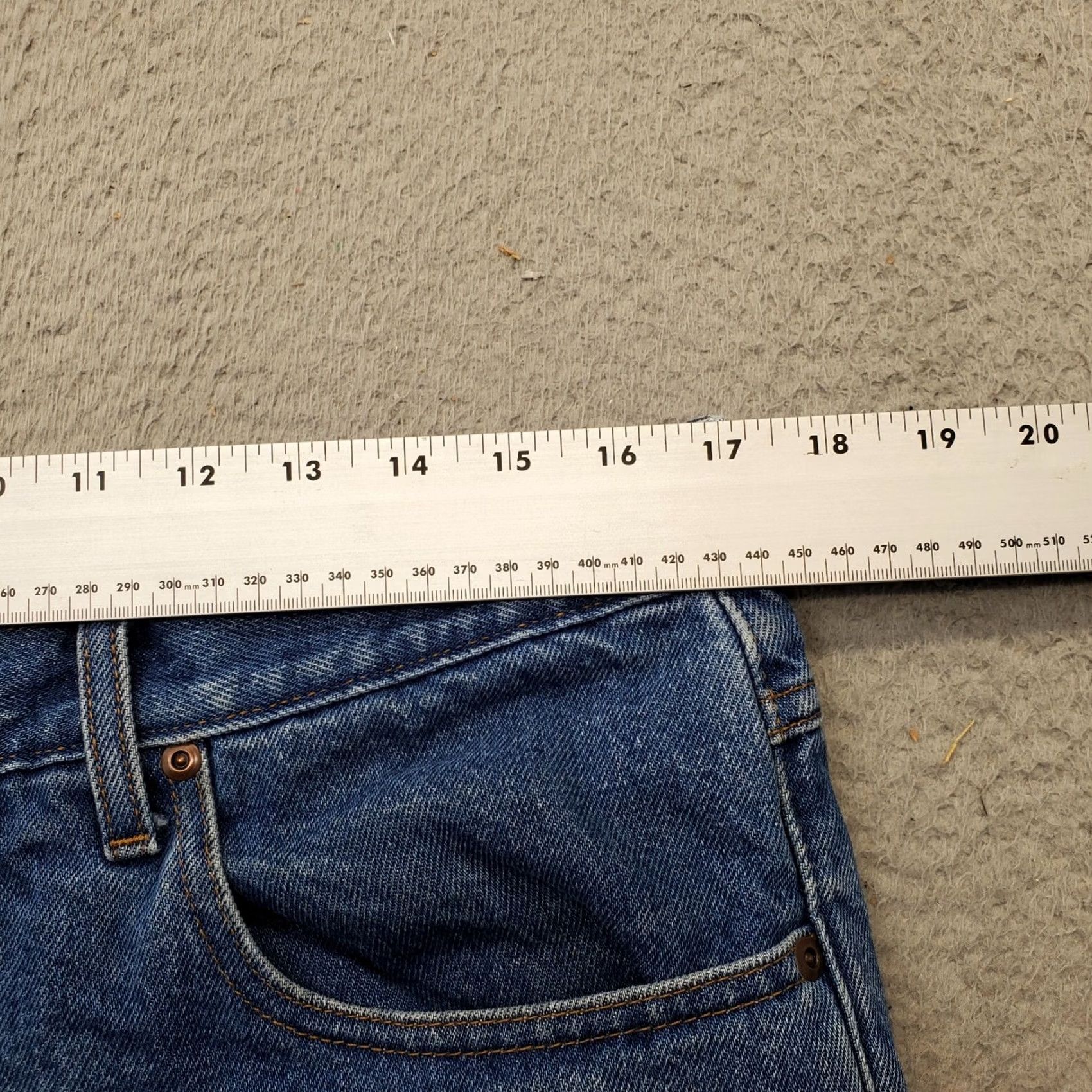 Vintage L.L. Bean Jeans Mens 36x30 Blue Flannel Lined Classic Fit Low Waist Straight Leg Jeans Mens Size 36 Blue 5-Pocket Design Straight - Pre-owned Mens Size US 36 / EU 52 - 5 Thumbnail