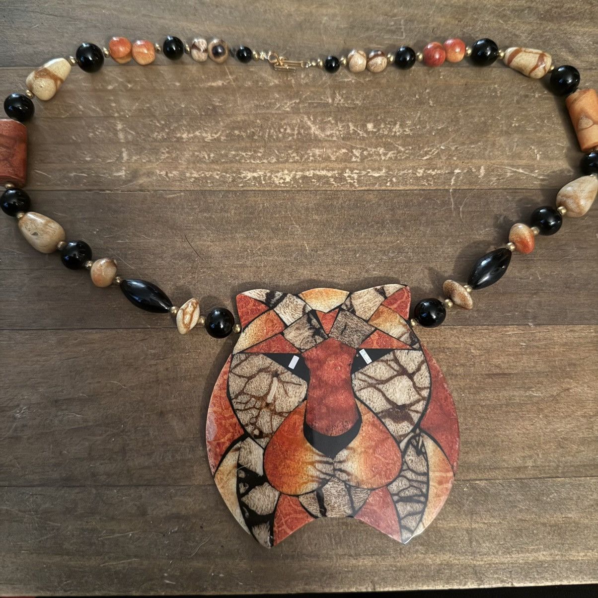 Vintage Vintage apple sponge coral bead mosaic tiger head necklace Size ONE SIZE - 6 Thumbnail
