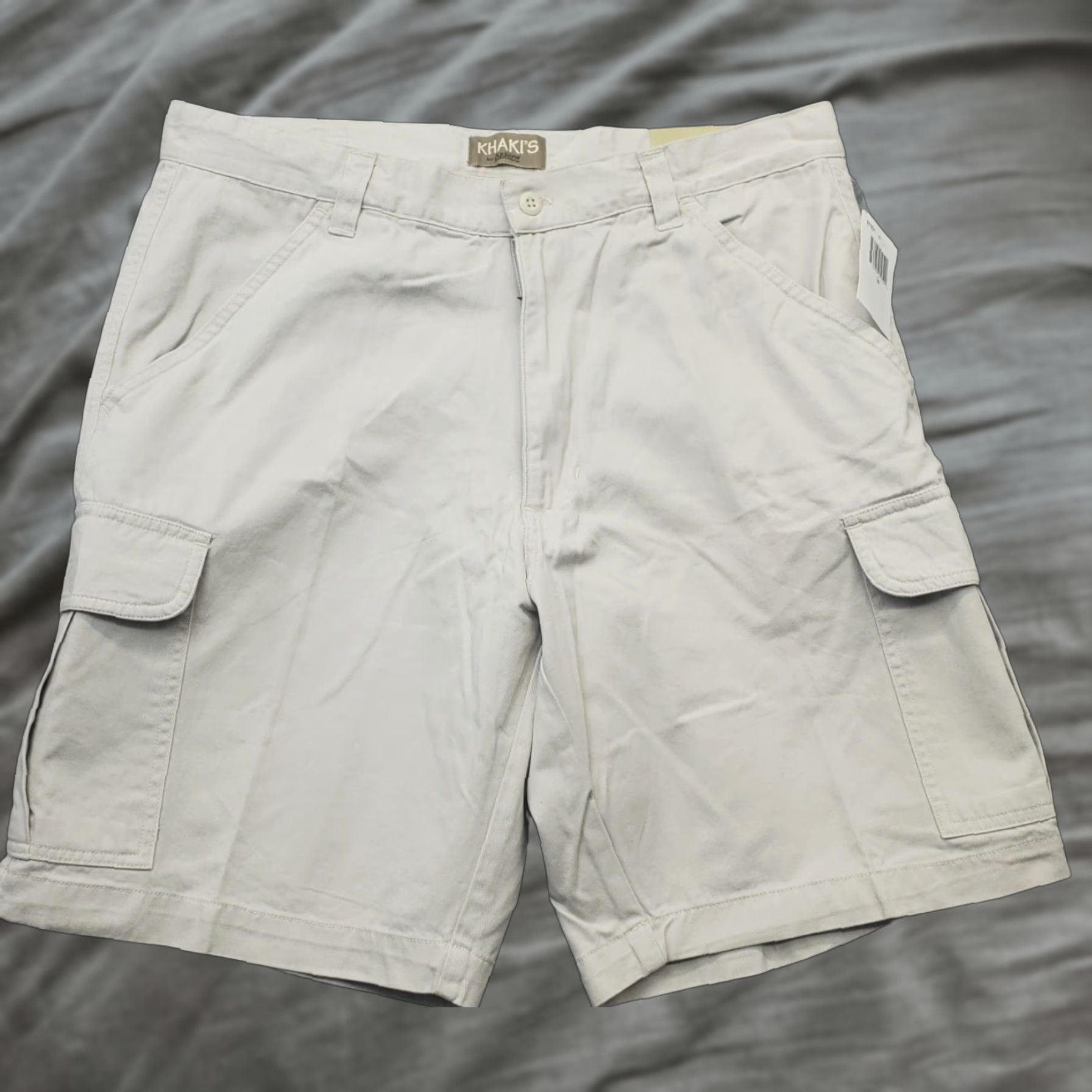 Arrow Arrow Khakis Mens 34W Tan Classic Fit Casual Cargo Pocket Shorts Mens 34 Tan Cargo Pocket 8.75 Inseam 100% Cotton Size US 34 / EU 50 - 1 Thumbnail