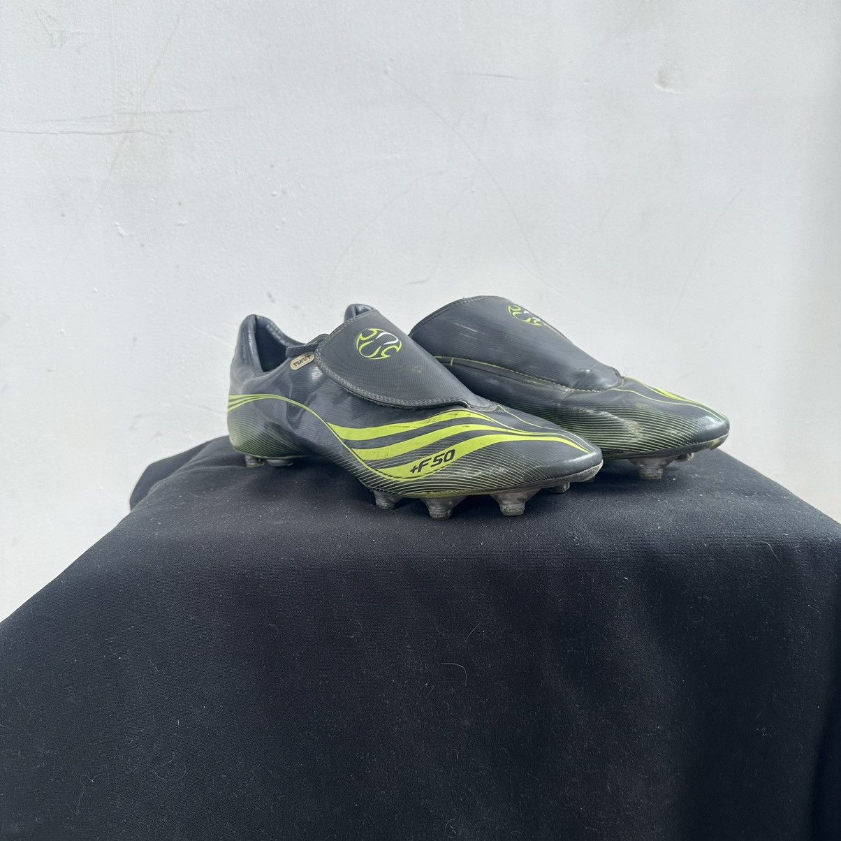 Adidas Adidas F50 Tunit Soccer Cleats Football Boots 2006 Size US 11 / EU 44 - 2 Thumbnail