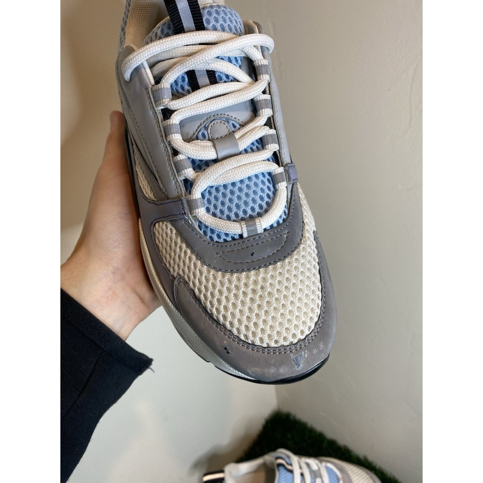 Dior Dior B22 ‘White Blue’| Size 39 EU ( 6 US ) Size US 6 / EU 39 - 6 Thumbnail