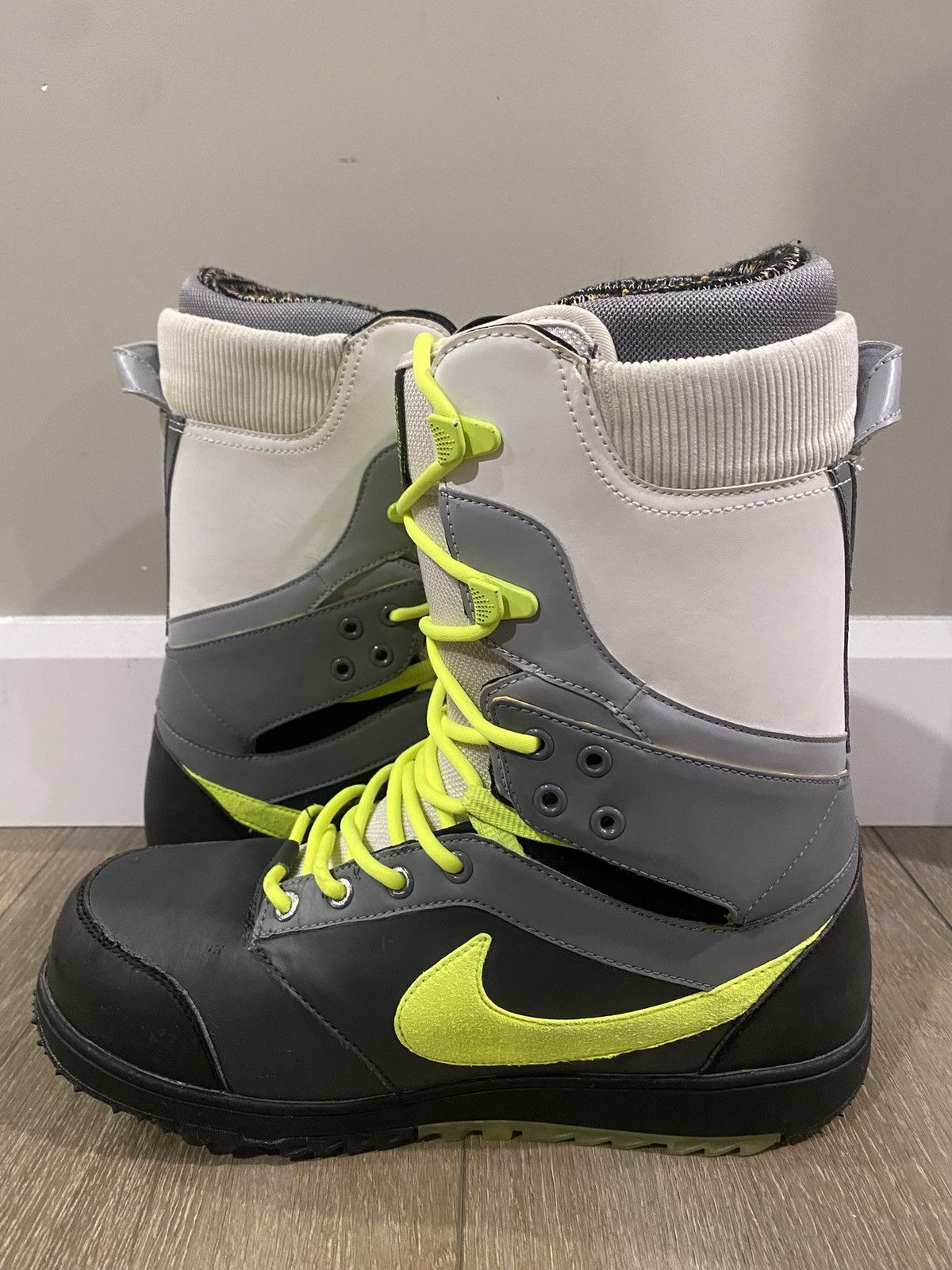 Nike Nike Zoom DK Danny Kass Snowboard Boots “Neon” White / Grey Size US 9 / EU 42 - 5 Thumbnail