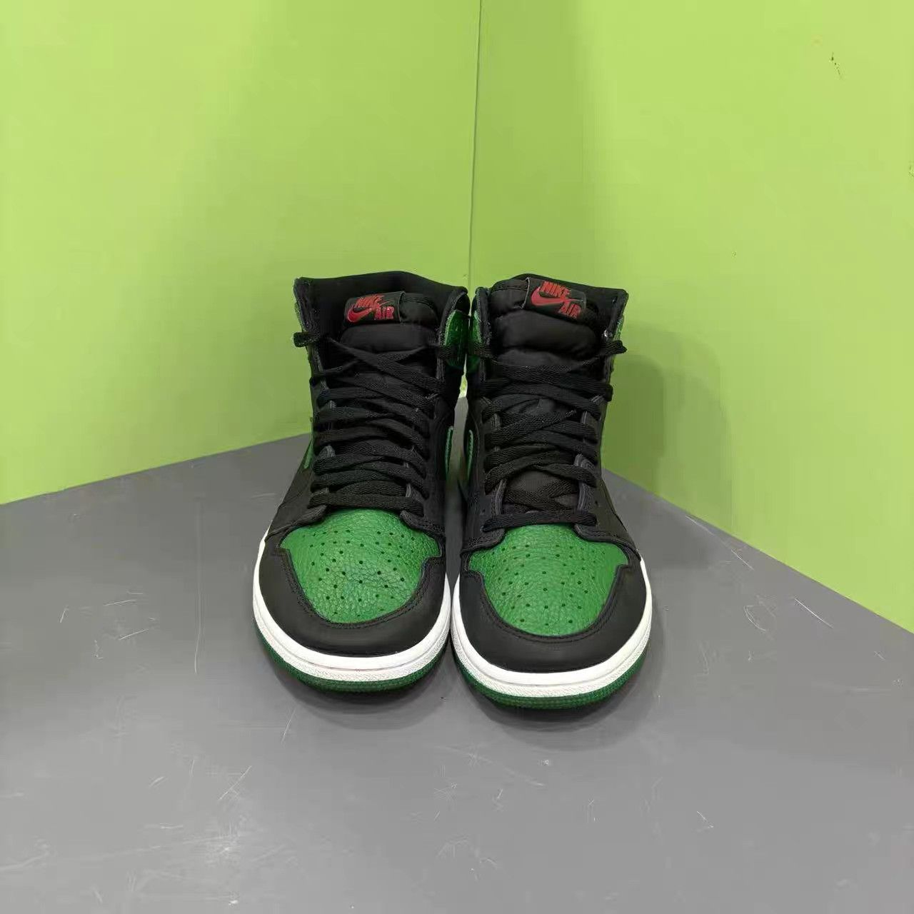 Jordan Brand Air Jordan 1 Sneakers K15 Size US 10 / EU 43 - 1 Thumbnail