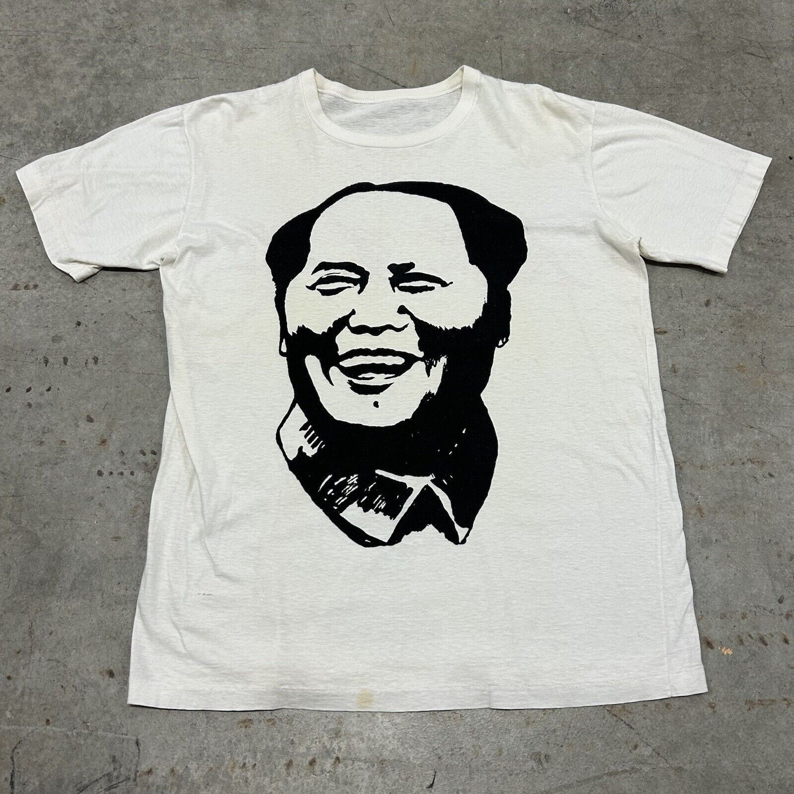 Vintage Vintage 70s General Mao Zedong Chinese Dictator T Shirt Rare Size US M / EU 48-50 / 2 - 1 Thumbnail