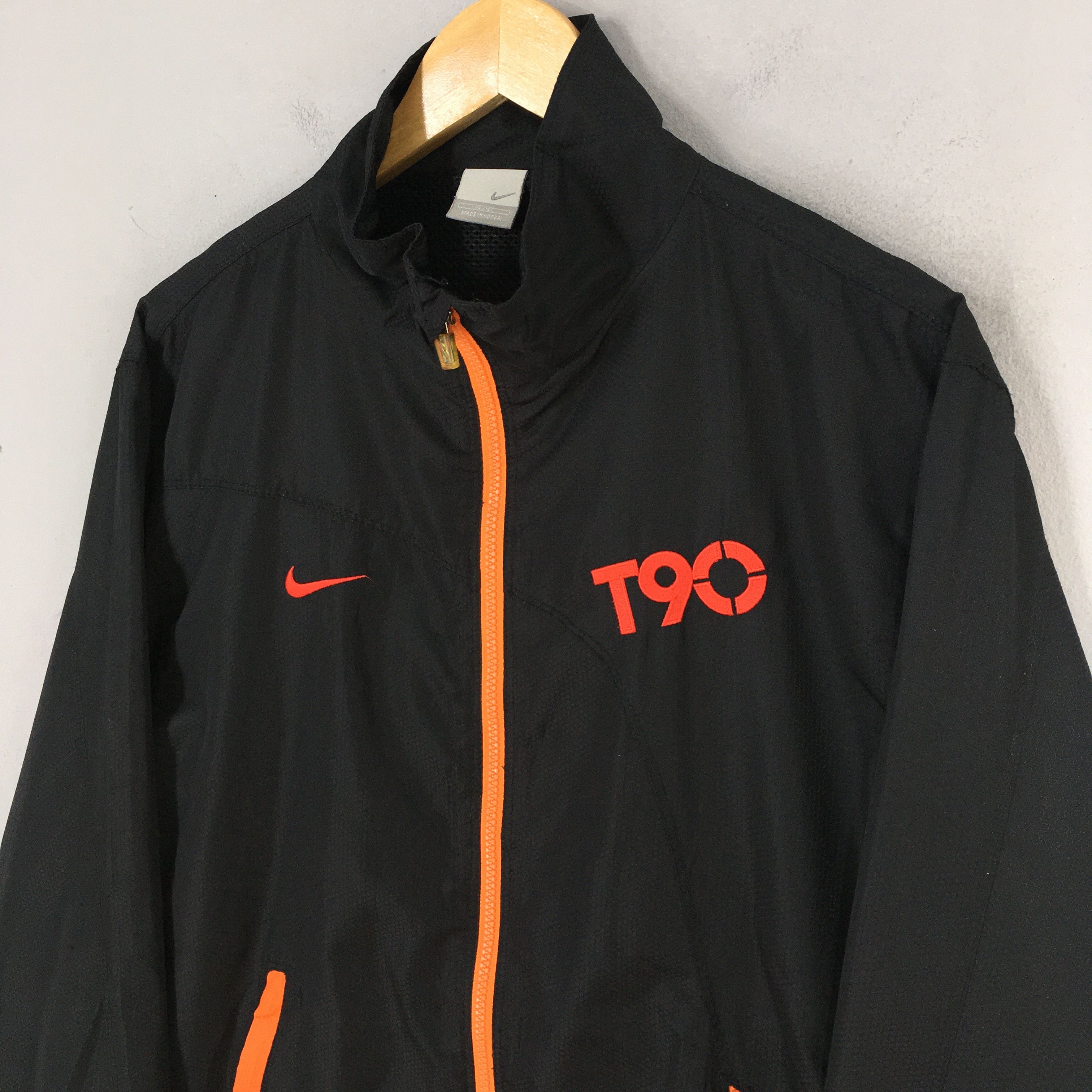 Nike Vintage 90's Nike Swoosh T90 Black Training Jacket XLarge Size US XL / EU 56 / 4 - 4 Thumbnail