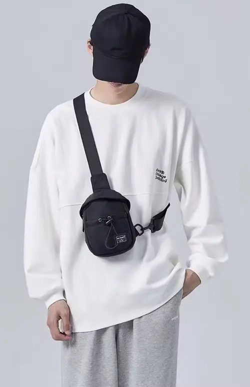 Japanese Brand Fashion y2k side belt bag fanny pack Size ONE SIZE - 1 Thumbnail