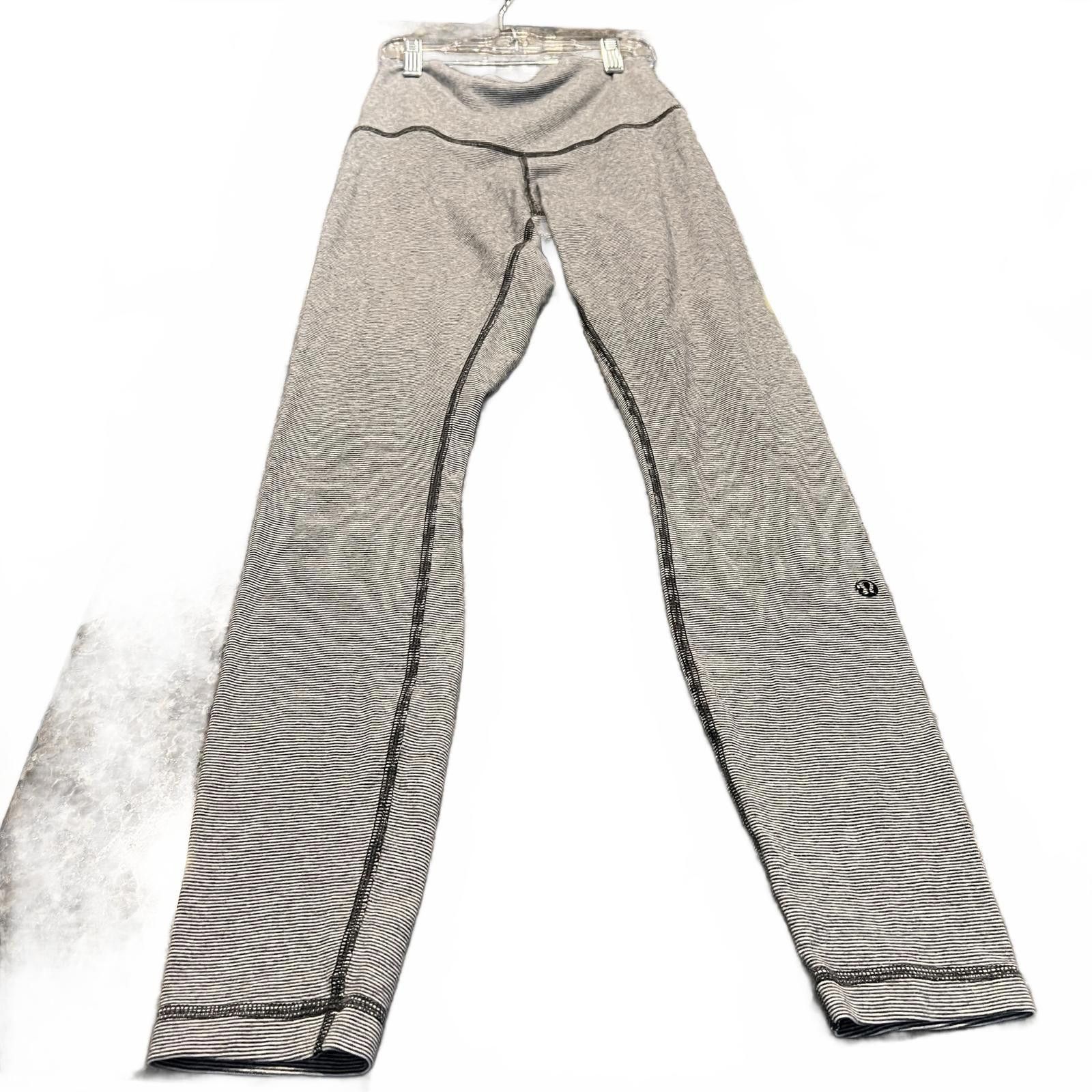 Lululemon Lululemon Gray Women's Leggings Size 32" / US 10 / IT 46 - 1 Thumbnail