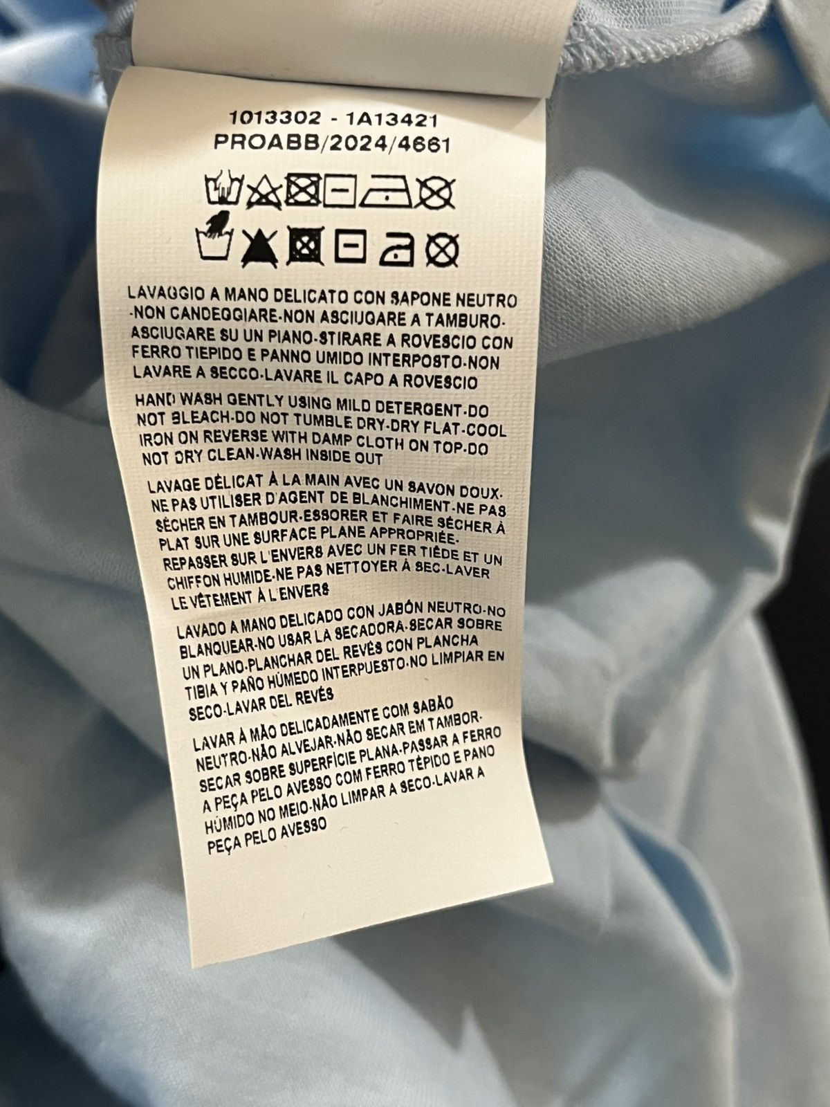 Versace Versace Pastel Blue T-Shirt Sz L Size US L / EU 52-54 / 3 - 12 Thumbnail