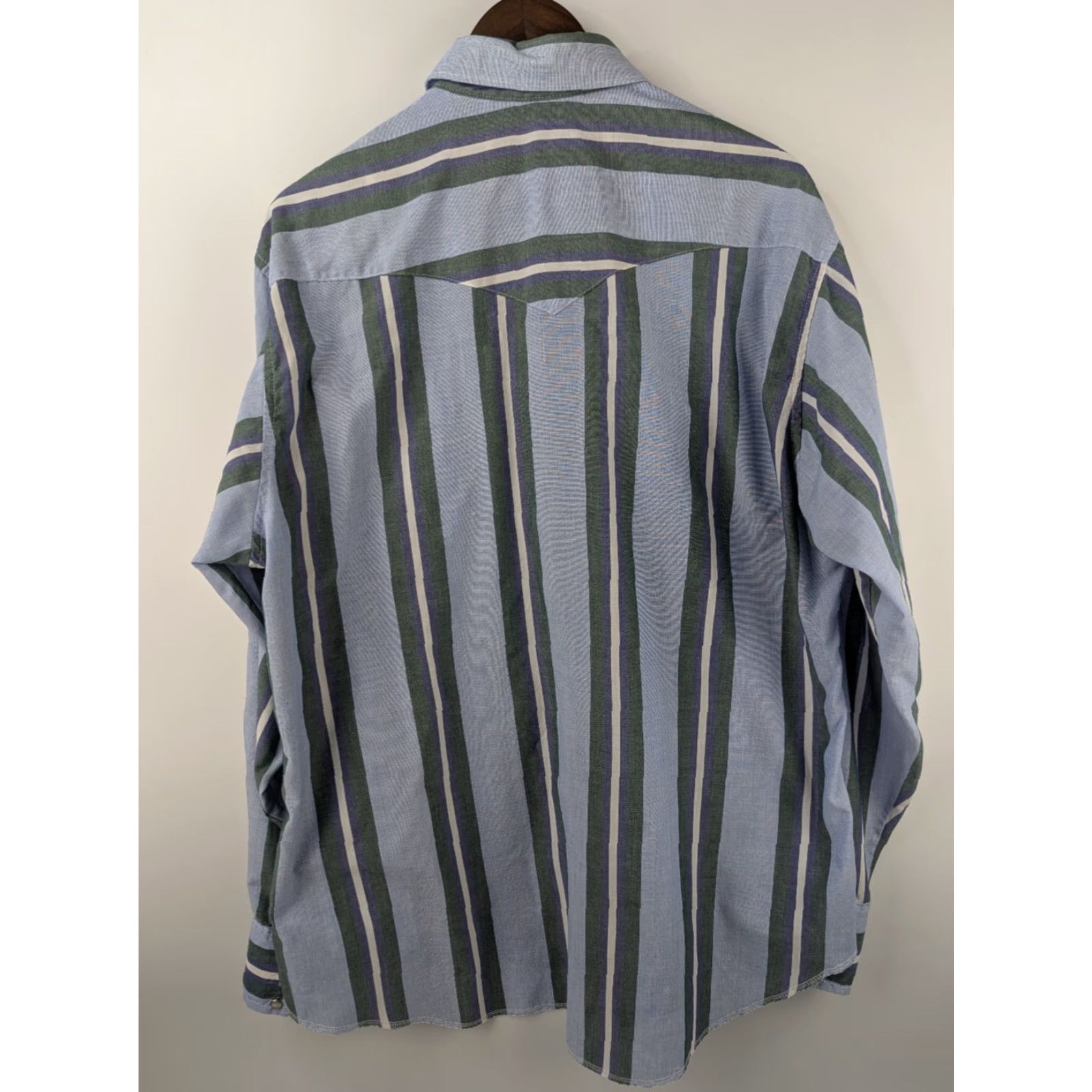 Wrangler VINTAGE Wrangler Western Pearl Snap Long Sleeve Stripe Shirt XL 17-17.5 Mens Button-Up, Blue Green, Cotton Polyester, 90s, Casual, Workwear, Travel Size US XL / EU 56 / 4 - 7 Thumbnail