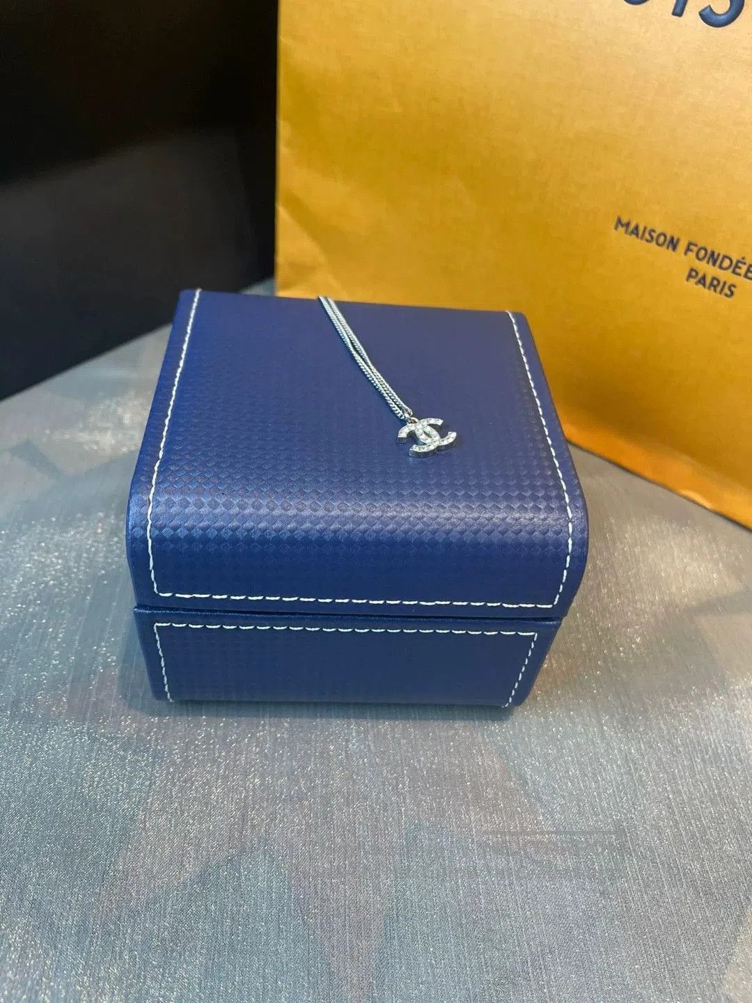 Chanel Chanel Diamond Double C Necklace. Size ONE SIZE - 1 Thumbnail