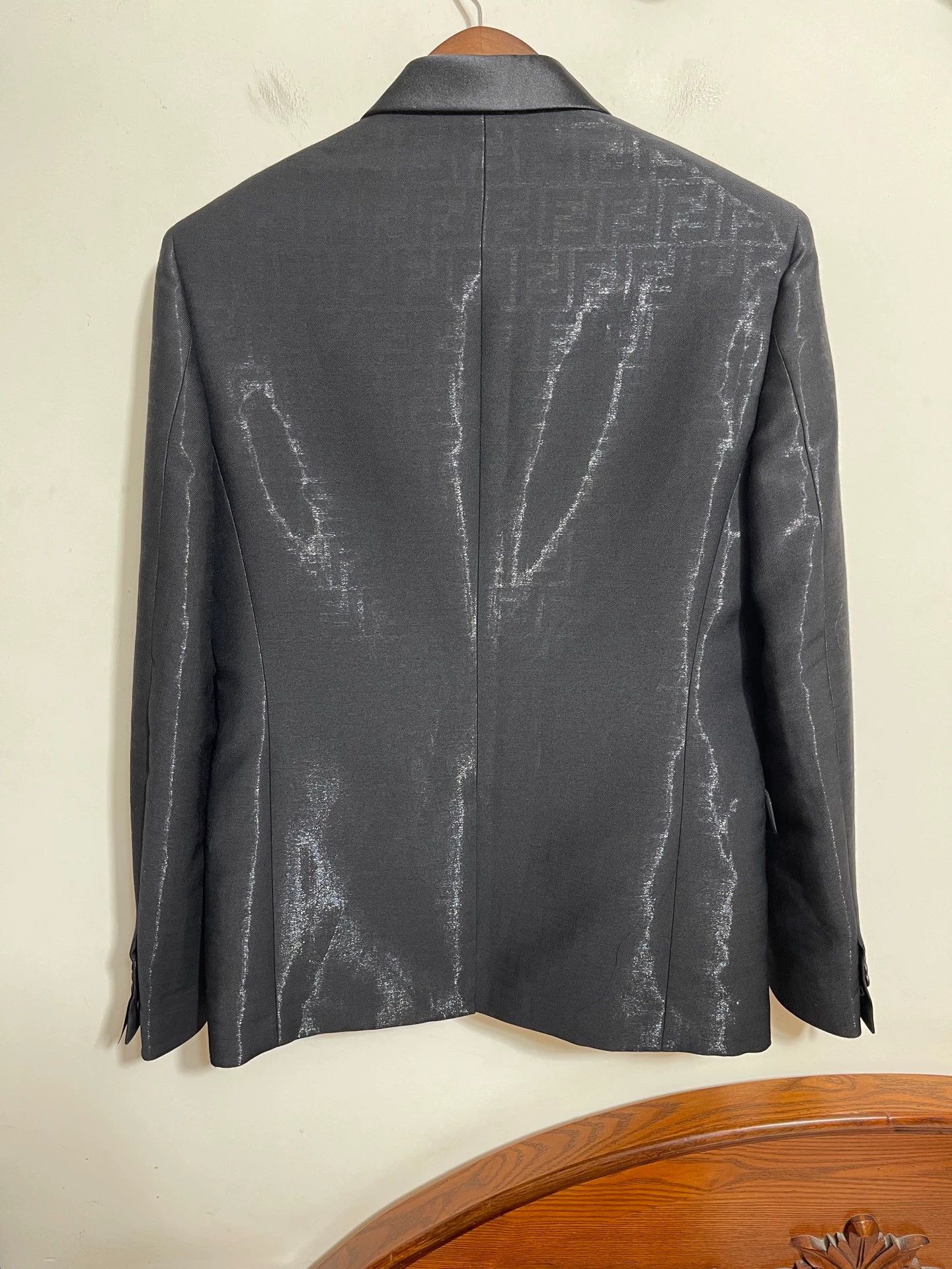 Fendi Men's Fendi Double F Silk Shawl Collar Slim Suit 48 Size US M / EU 48-50 / 2 - 2 Thumbnail