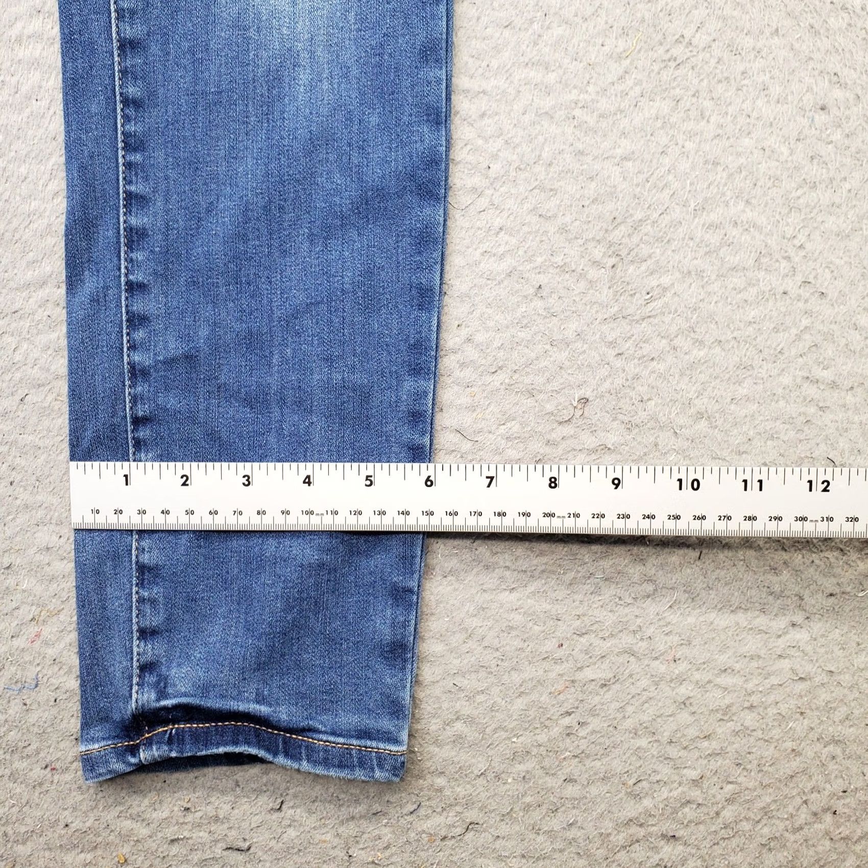 NYDJ NYDJ AMI Skinny Jeans Womens 8 Blue Denim Medium Wash 5-Pocket 28" Waist 28.75" Inseam Womens Size 8 NYDJ AMI Skinny Jeans Blue Denim 5-Pocket Mens? Size 30" / US 8 / IT 44 - 5 Thumbnail