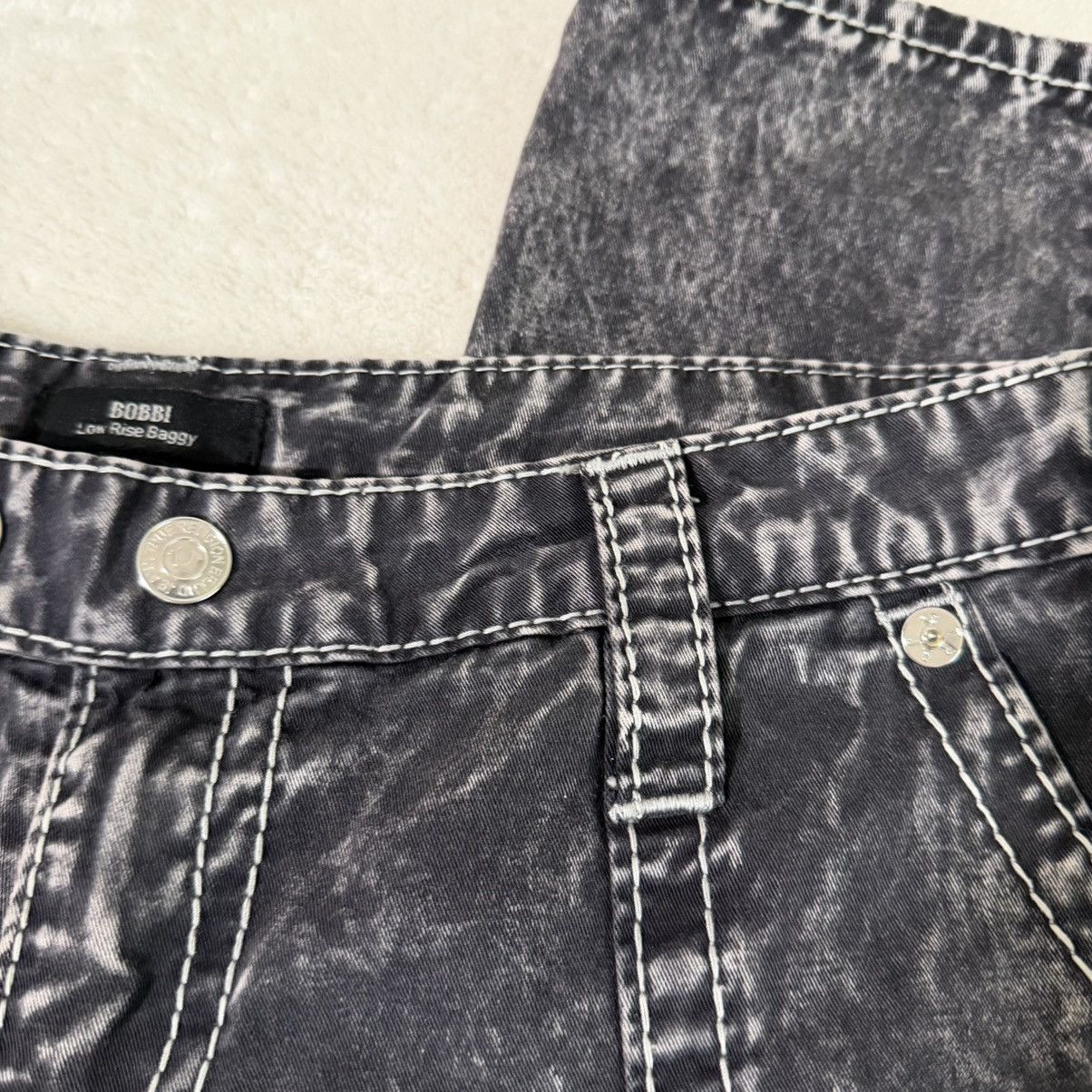 True Religion True Religion Bobbi Low Rise Baggy Cargo Jeans Size 27" / US 4 / IT 40 - 7 Thumbnail
