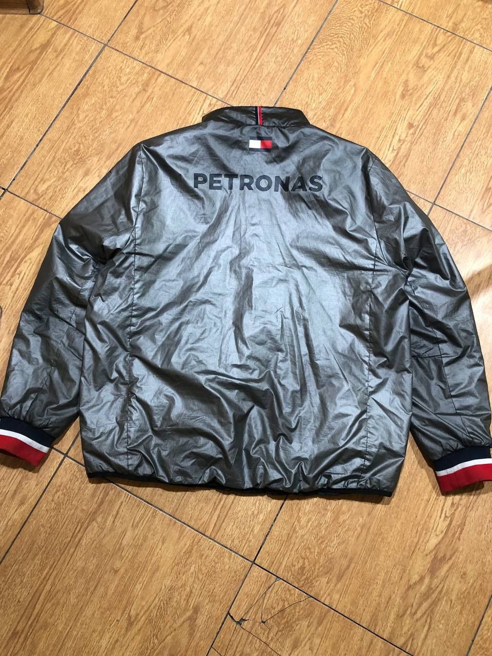 Mercedes-Benz Mercedes-AMG Petronas F1 Motorsport Team jacket Size US XXL / EU 58 / 5 - 16 Thumbnail